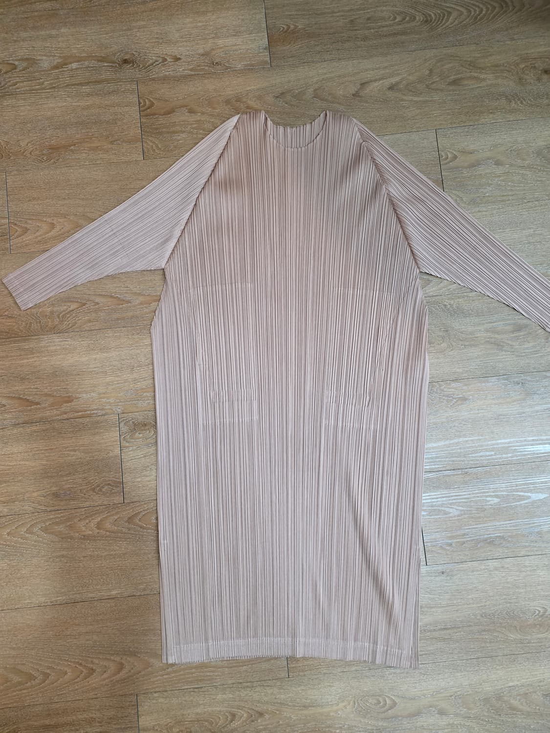 플리츠 플리즈 이세이 미야케  원피스 4사이즈 판매해요 상품이미지1