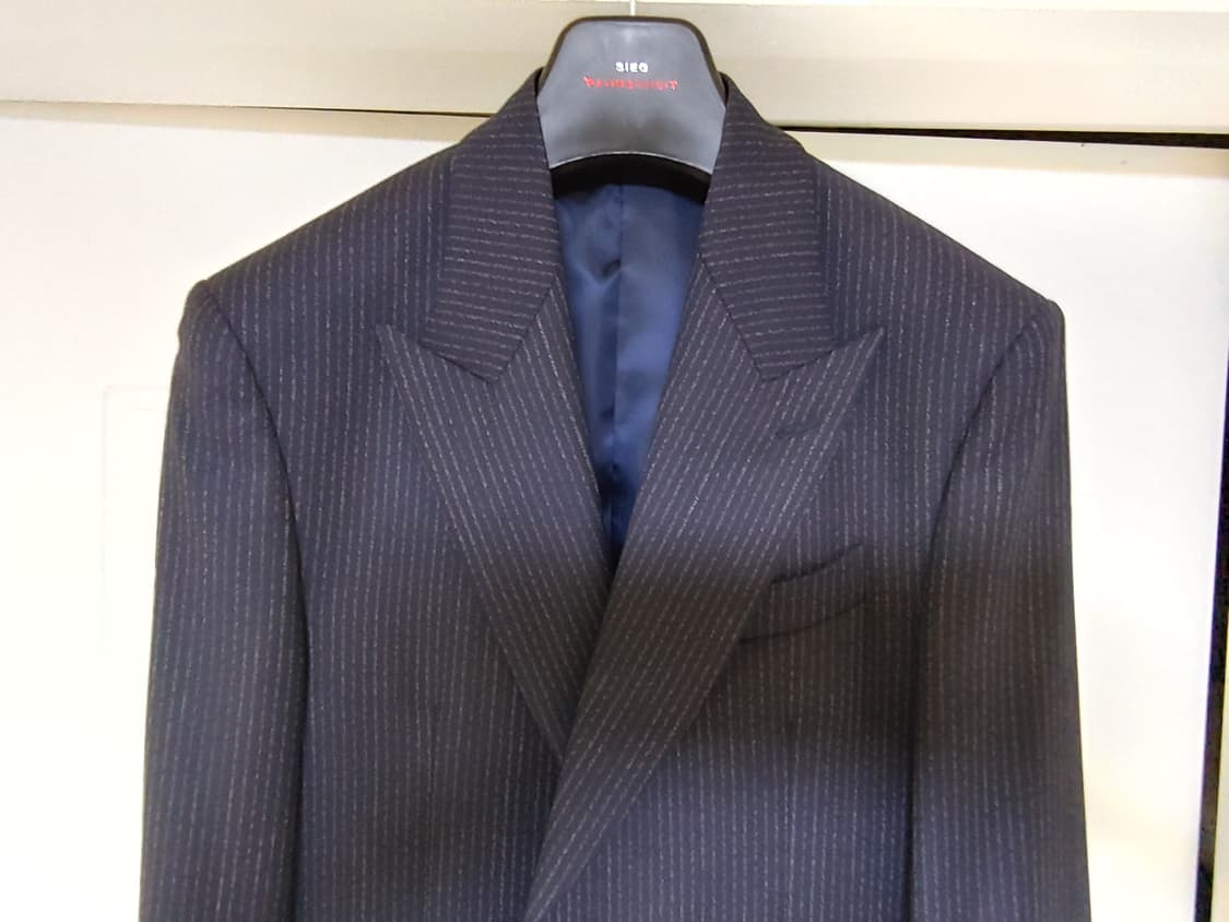 리버클래시 피크드라펠 스트라이프 자켓 팝니다 상품이미지2