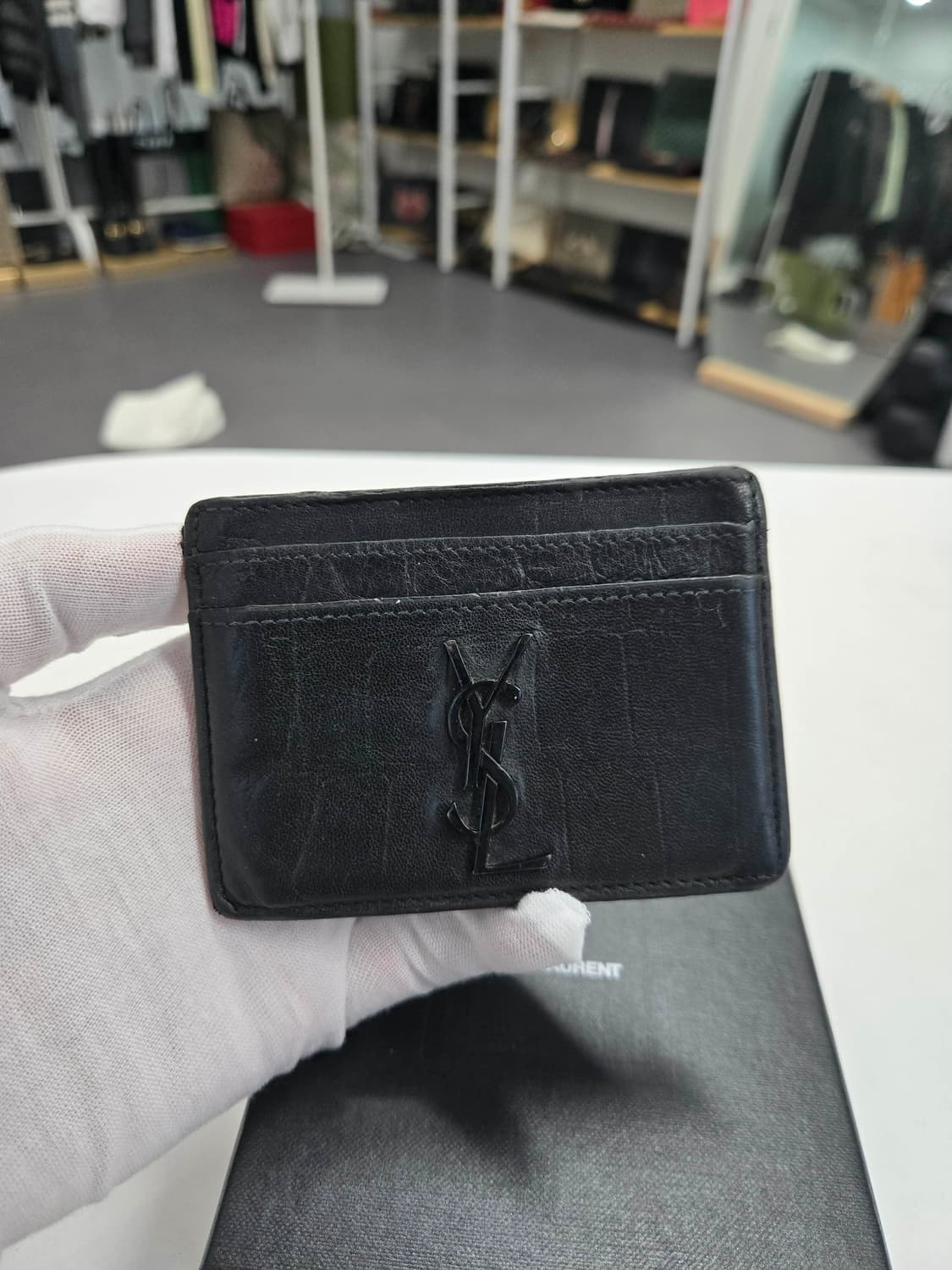 [40%할인] 입생로랑 크로커다일 카드지갑 상품이미지1
