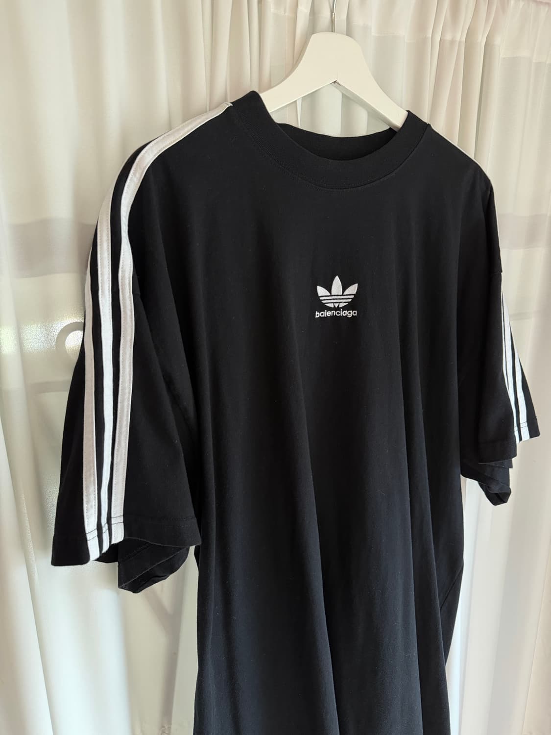 발렌시아가 adidas 오버사이즈 티셔츠 상품이미지1