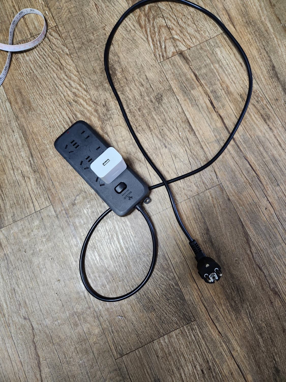 해외제품 멀티탭 USB 포트 포함 2구 3구 상품이미지1