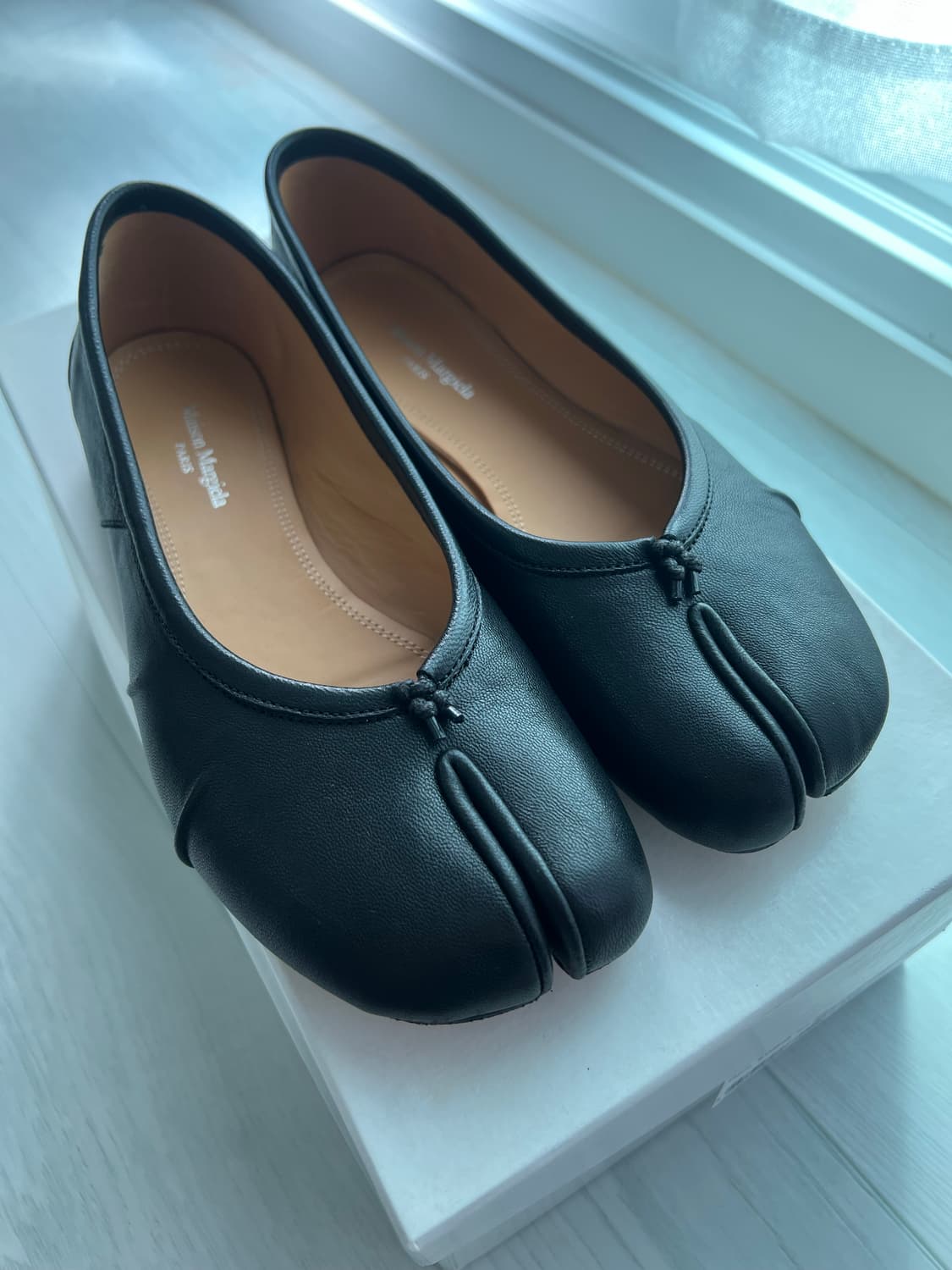 마르지엘라 타비 블랙 플랫 38 사이즈 판매  maison margiel 상품이미지2