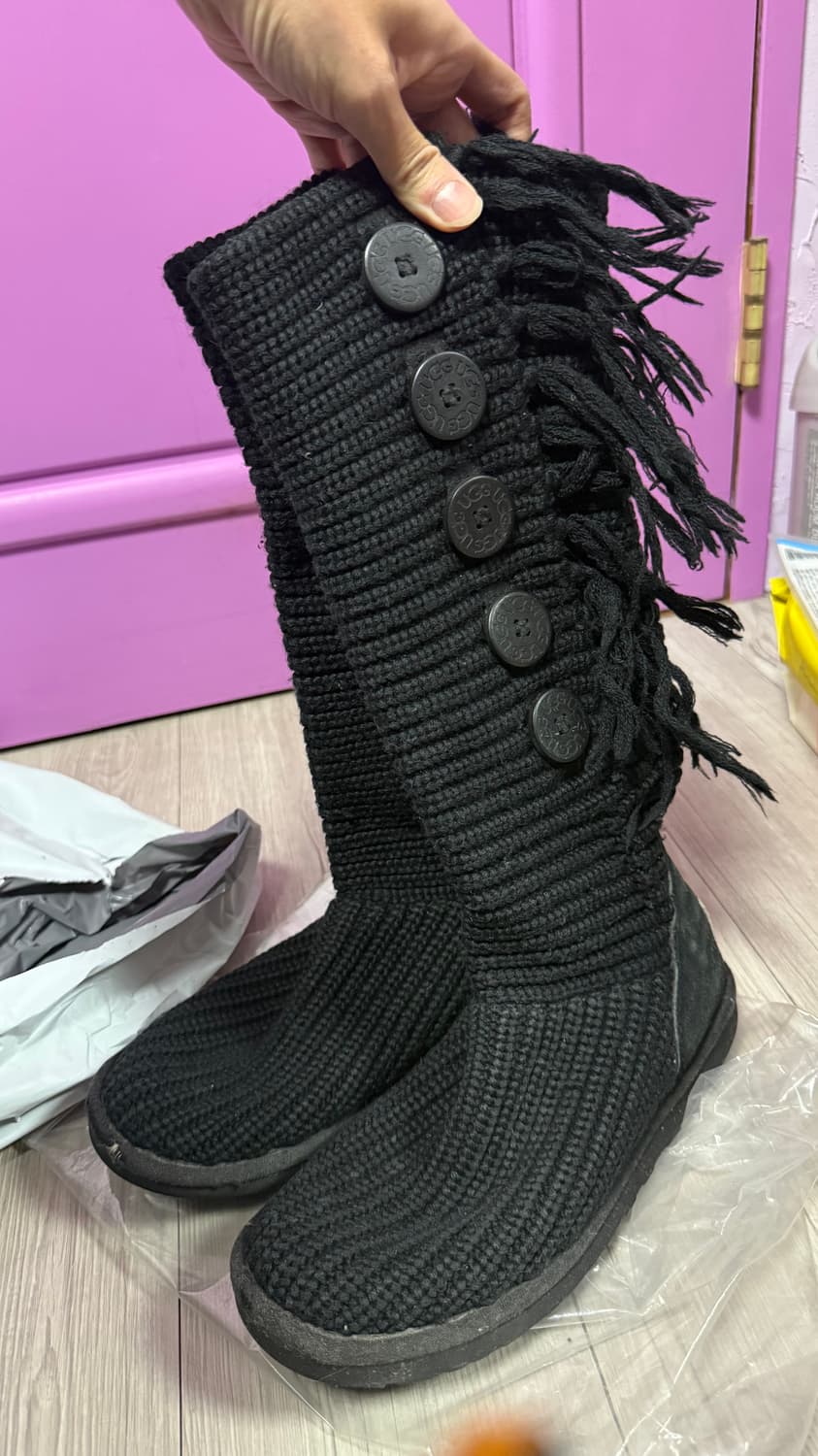 어그부츠 카디 프린지 블랙 7사이즈 상품이미지1