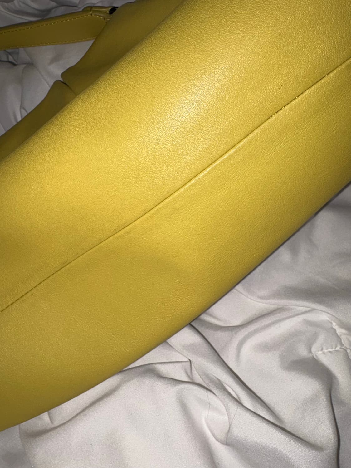 베라왕 머스타드 옐로우 토트백 상품이미지5