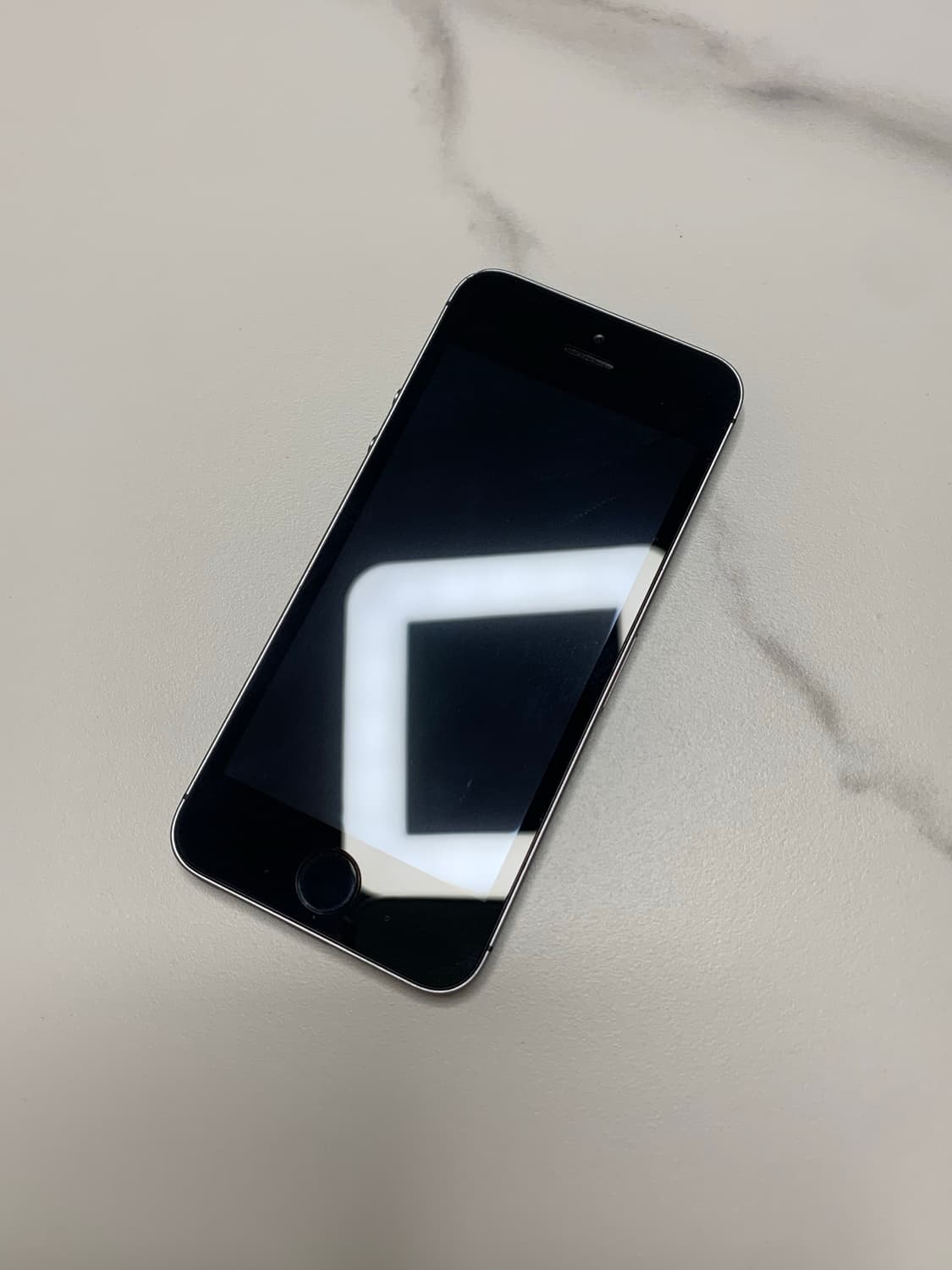 아이폰 se1 스그 판매 상품이미지3