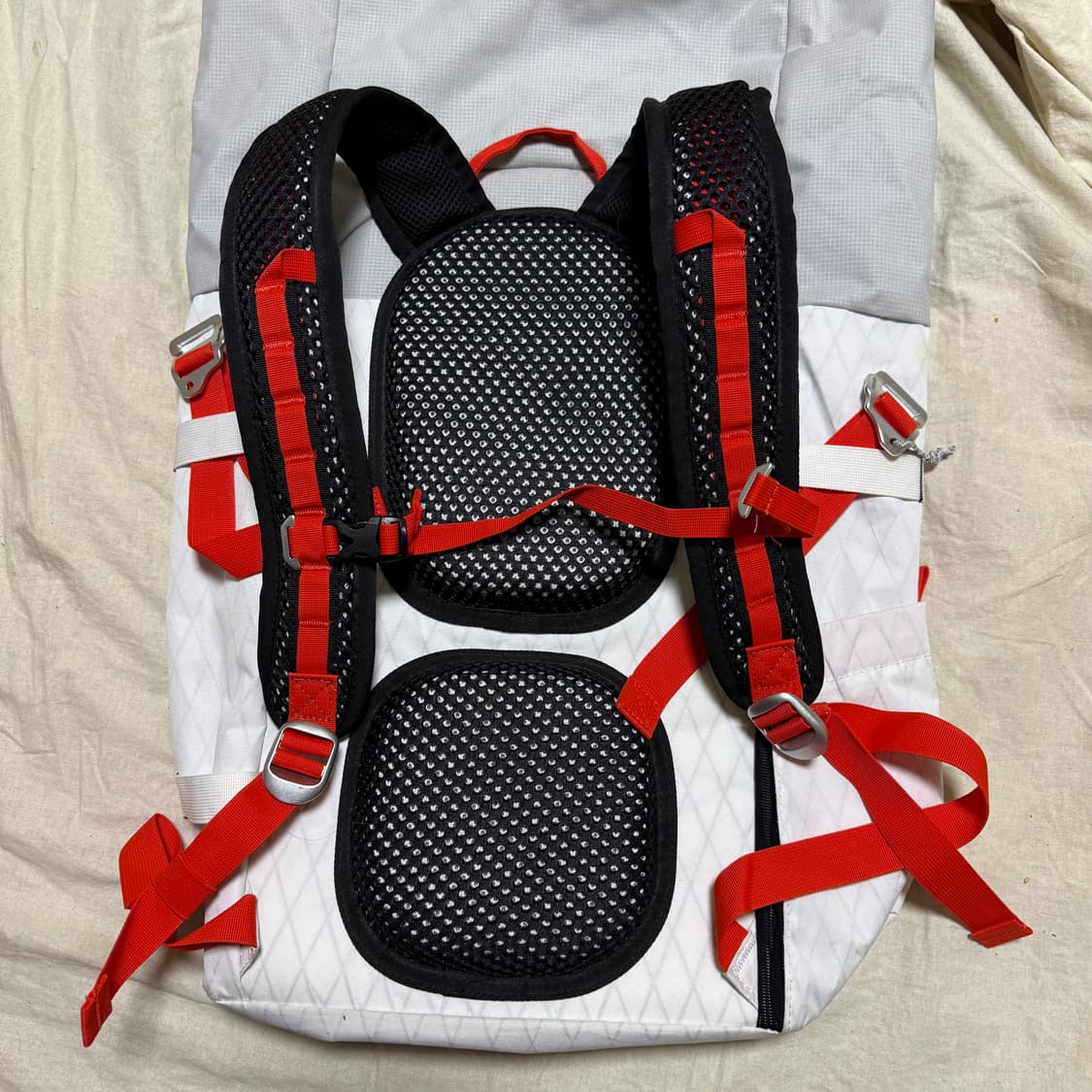 나이키 ACG 아이젠 데이팩 32L 화이트 백팩  상품이미지3