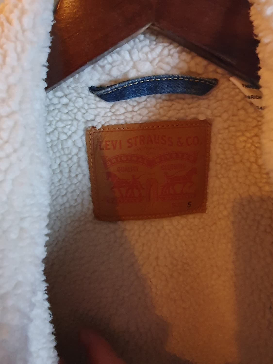 무배 리바이스 뽀글이 데님 트러커 자켓 S사이즈 2200323 상품이미지3