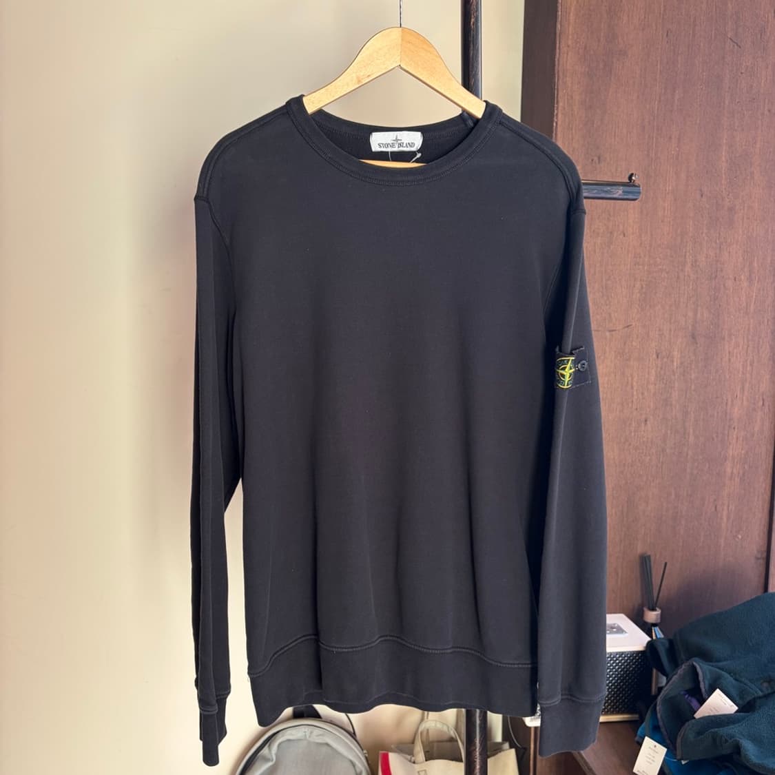 15771 - 스톤아일랜드 블랙 와펜 맨투맨 상품이미지2