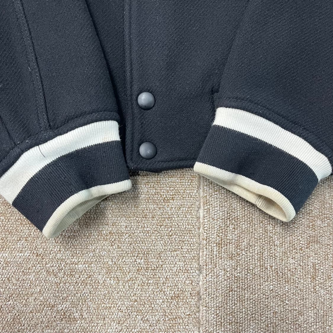 자라 x 아더에러 봄버 자켓 상품이미지6