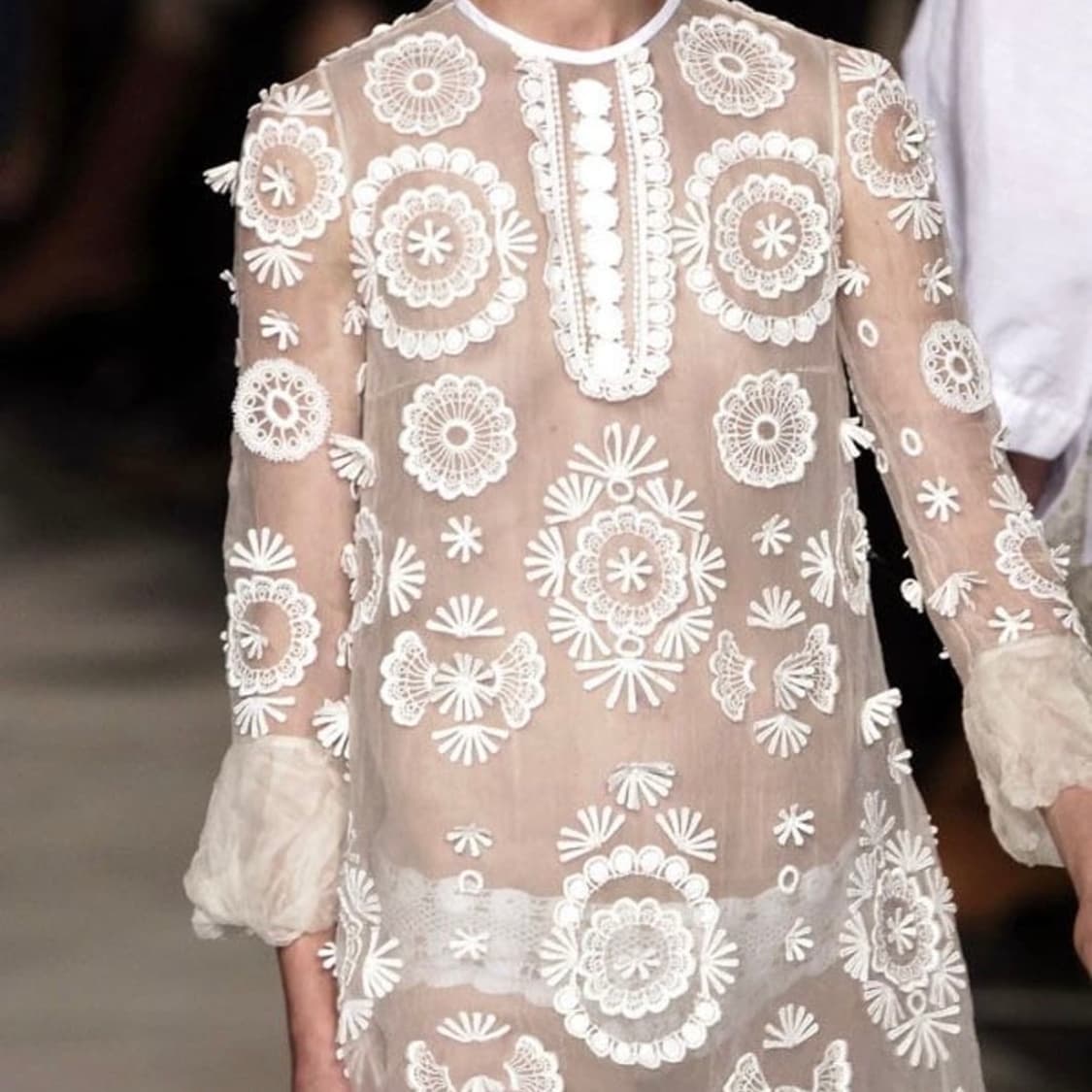 끌로에 레이스 크로셰 니트 상품이미지4