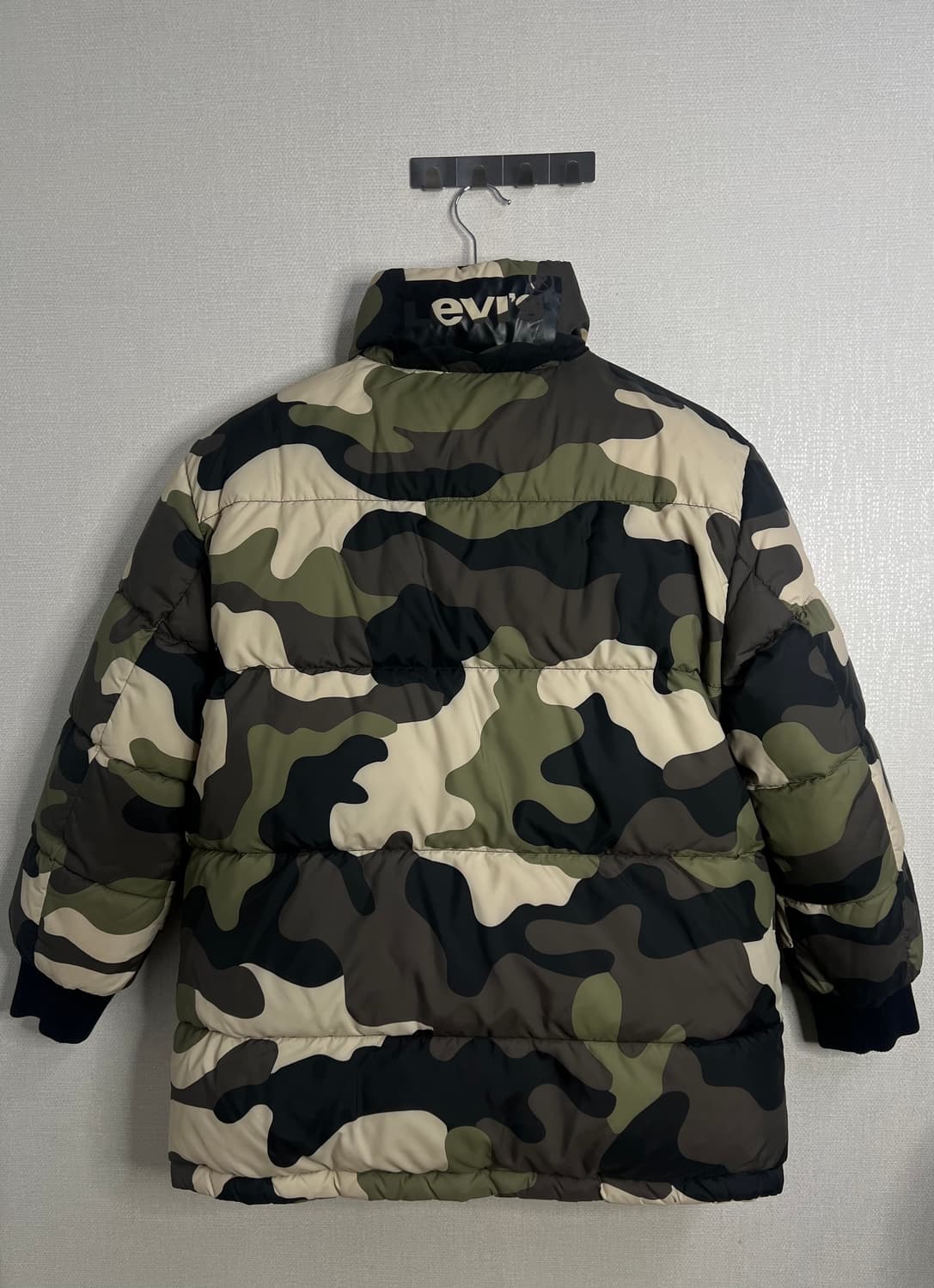 리바이스 리버시블 밀리터리 카모 패딩 상품이미지2