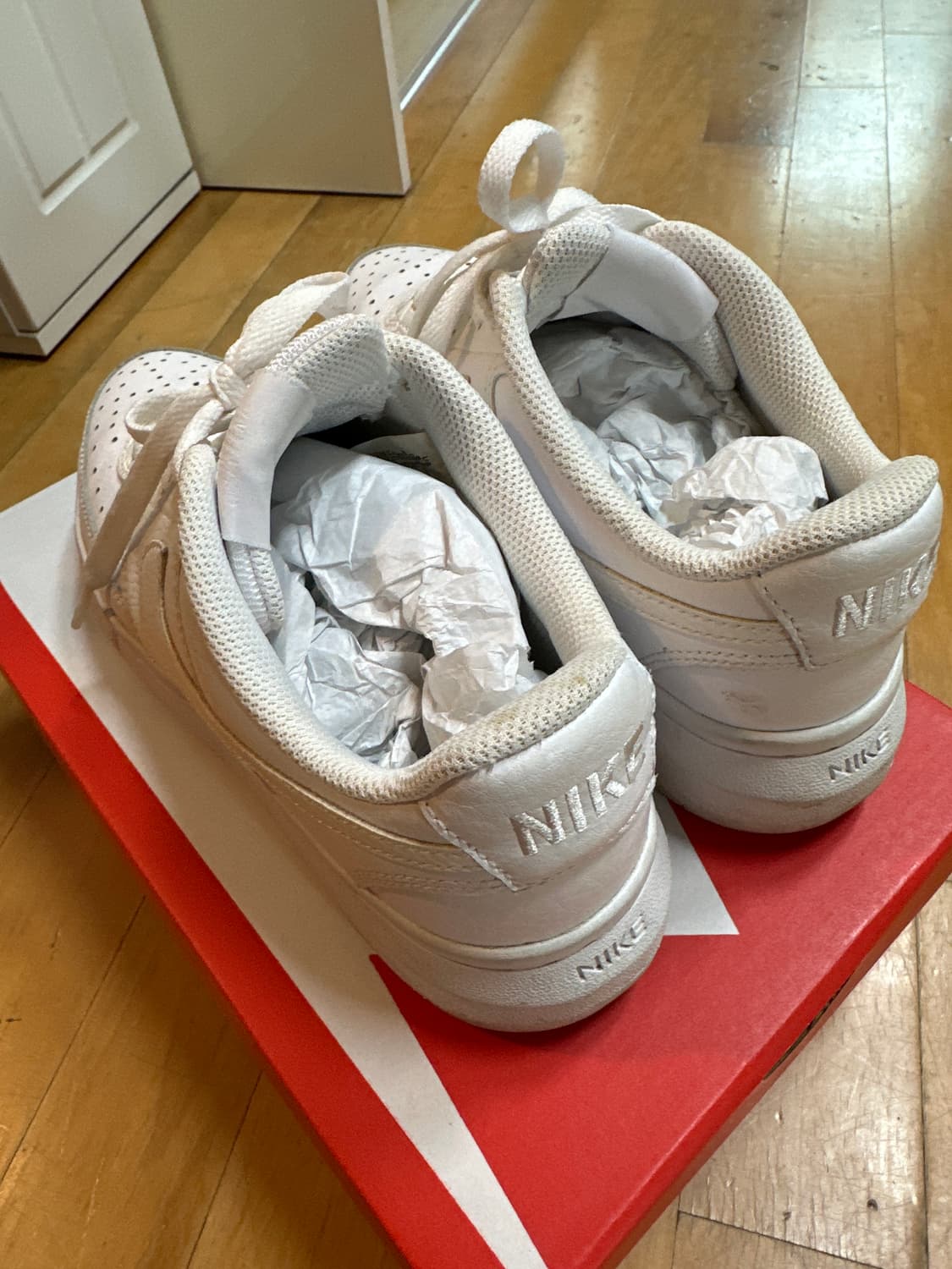 DM0113-100 나이키 거의 새신발입니다 상품이미지3