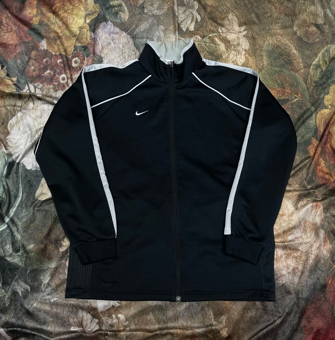 나이키 빈티지 스우시 스몰로고 블랙 사이드라인져지 L 상품이미지1