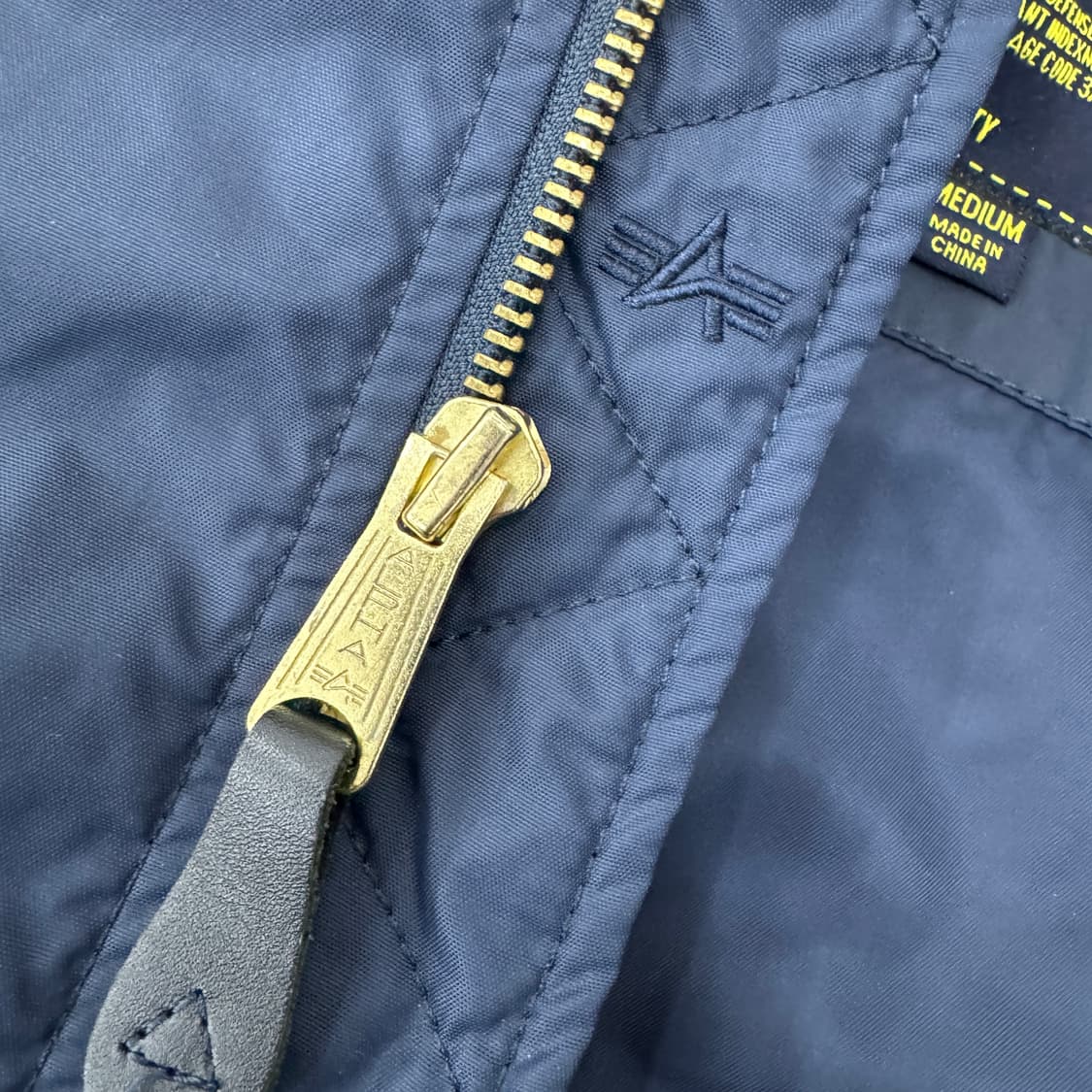 M(100) 알파인더스트리 MA-1 네이비 봄버 자켓  상품이미지7