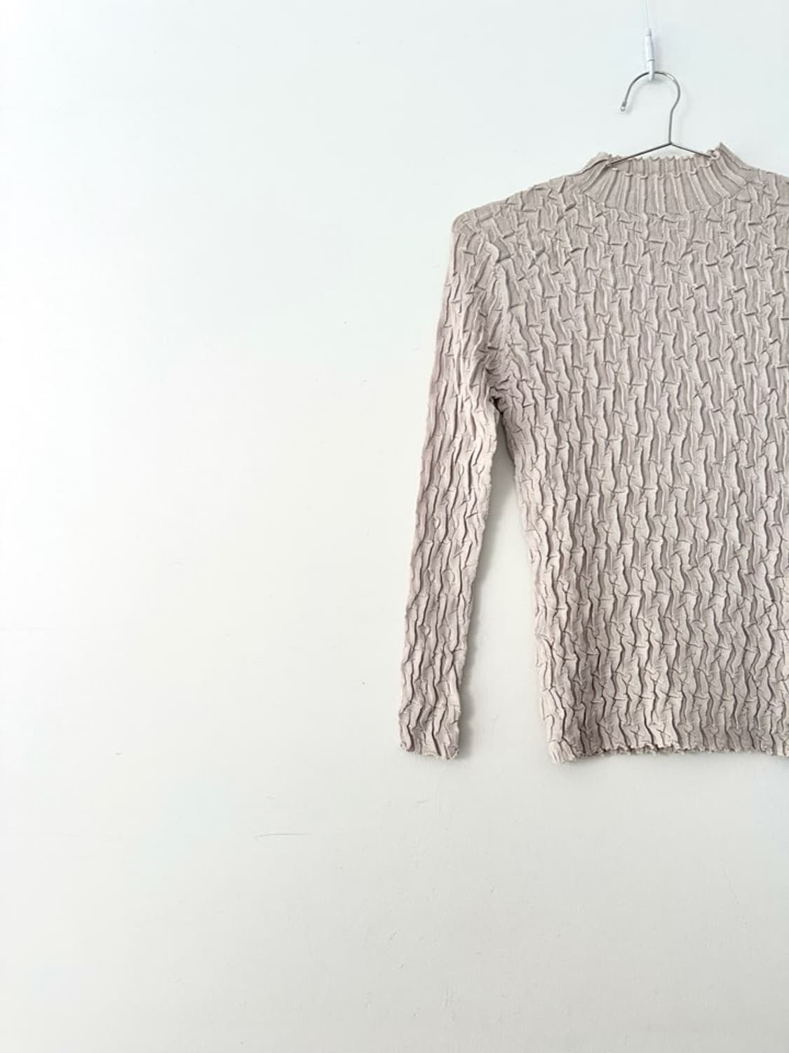 Woven pattern mocneck sleeveless / beige 상품이미지2