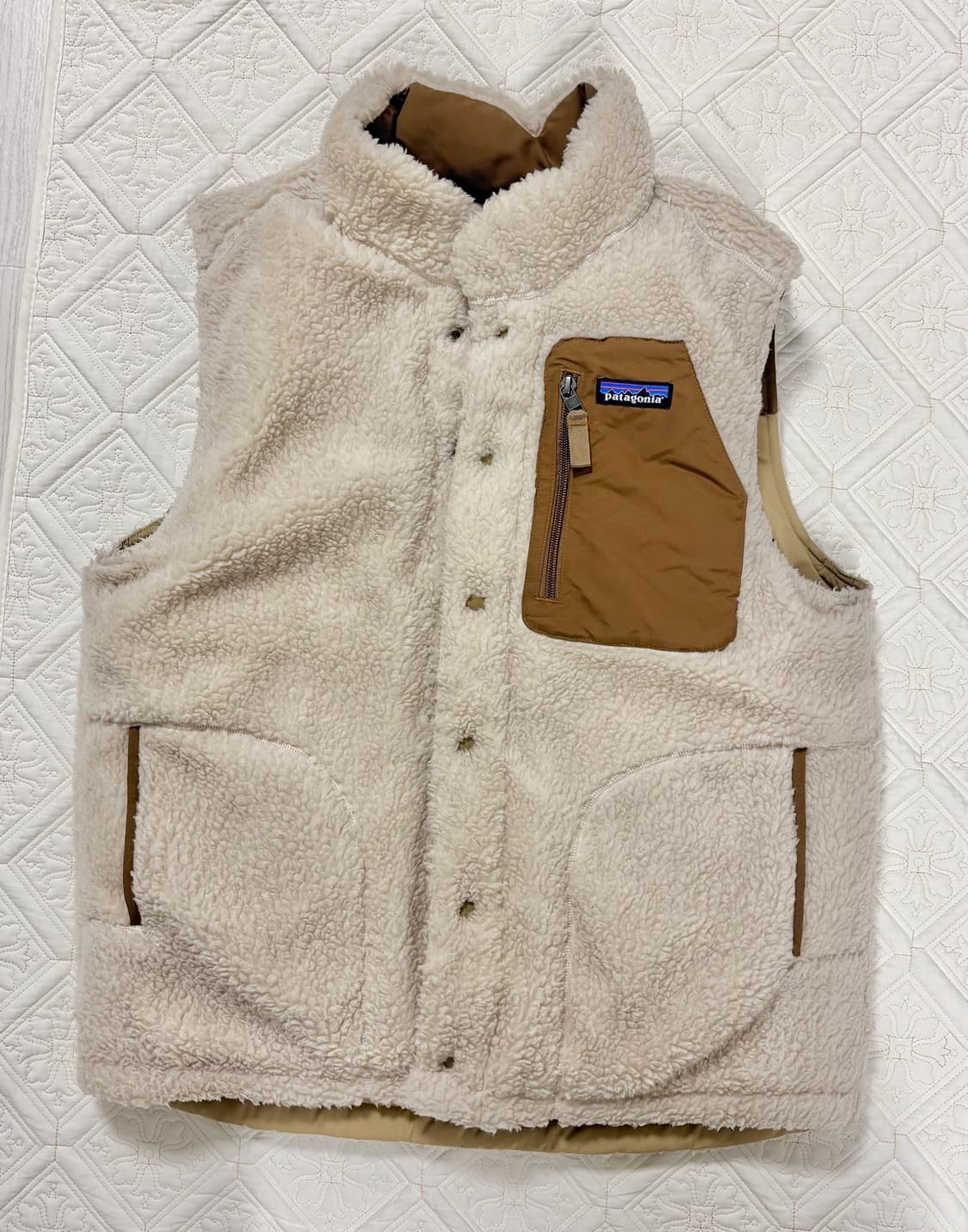 파타고니아 리버시블 비비 베스트 패딩 조끼 상품이미지1