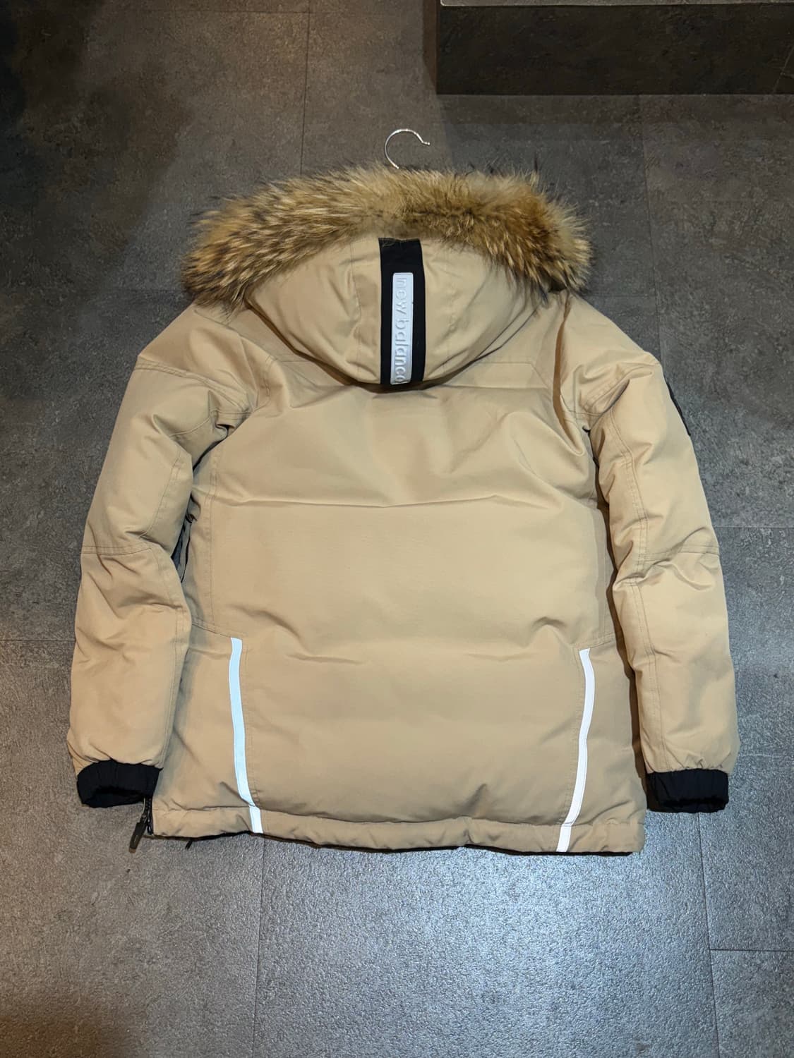 뉴발란스 구스다운 패딩 M사이즈 상품이미지3