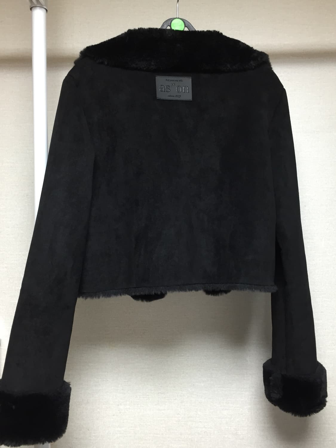 애즈온 CROPPED MUSTANG JAC KET 크롭 무스탕 자켓 상품이미지3