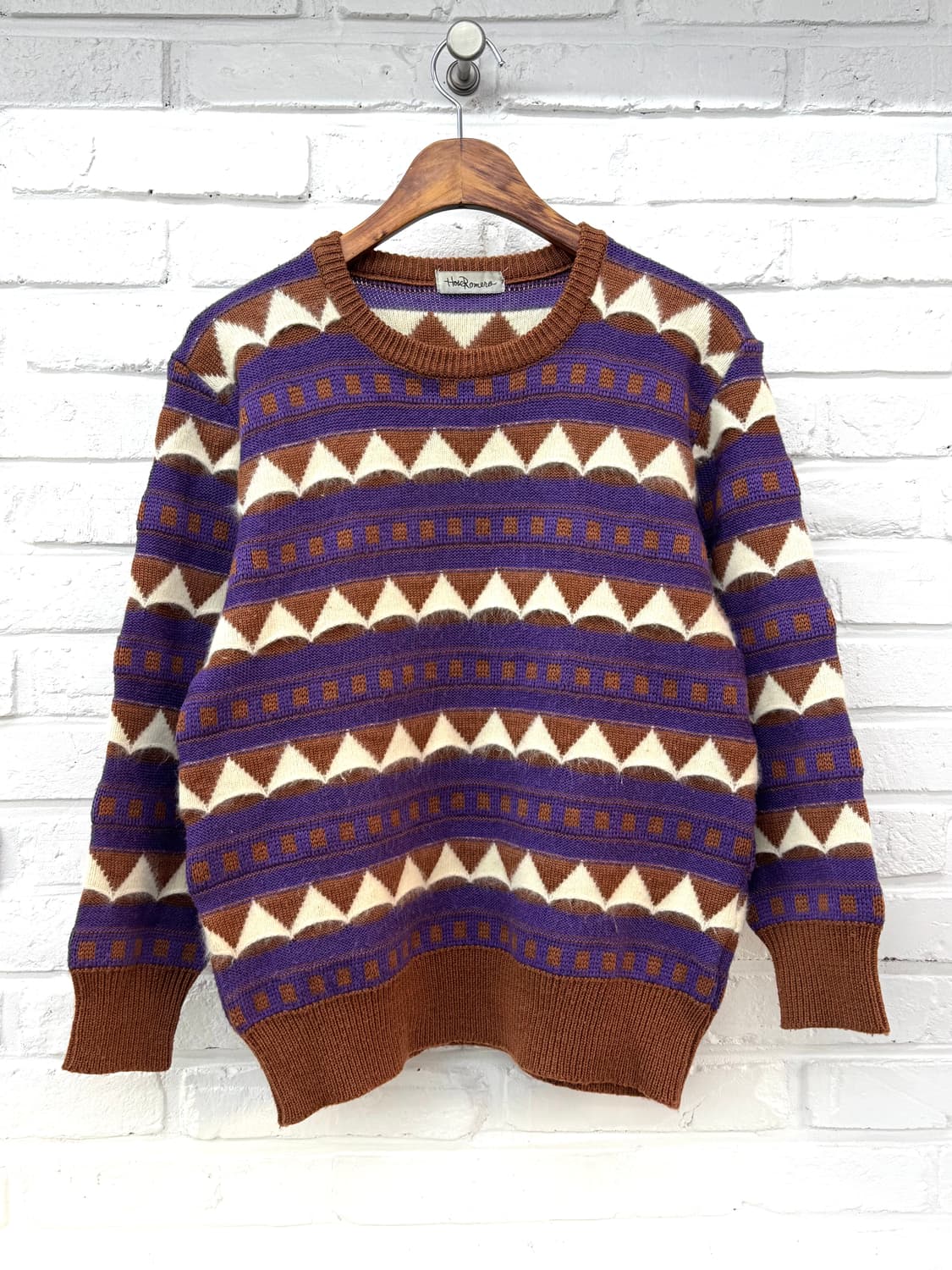 퍼플 브라운 패턴 아크릴 니트 상품이미지1