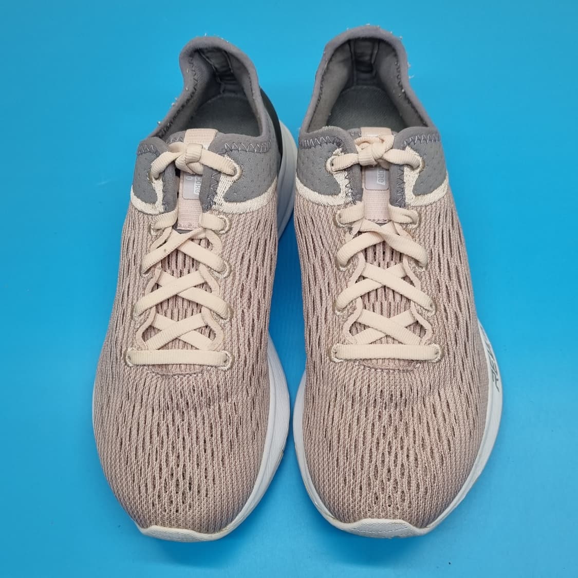 뉴발란스 퓨얼코어5000 여성운동화230  상품이미지2