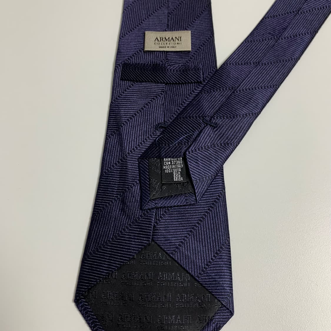 알마니(ARMANI) 네이비 레지멘탈 클래식넥타이 명품 신형라벨 A+ 상품이미지7