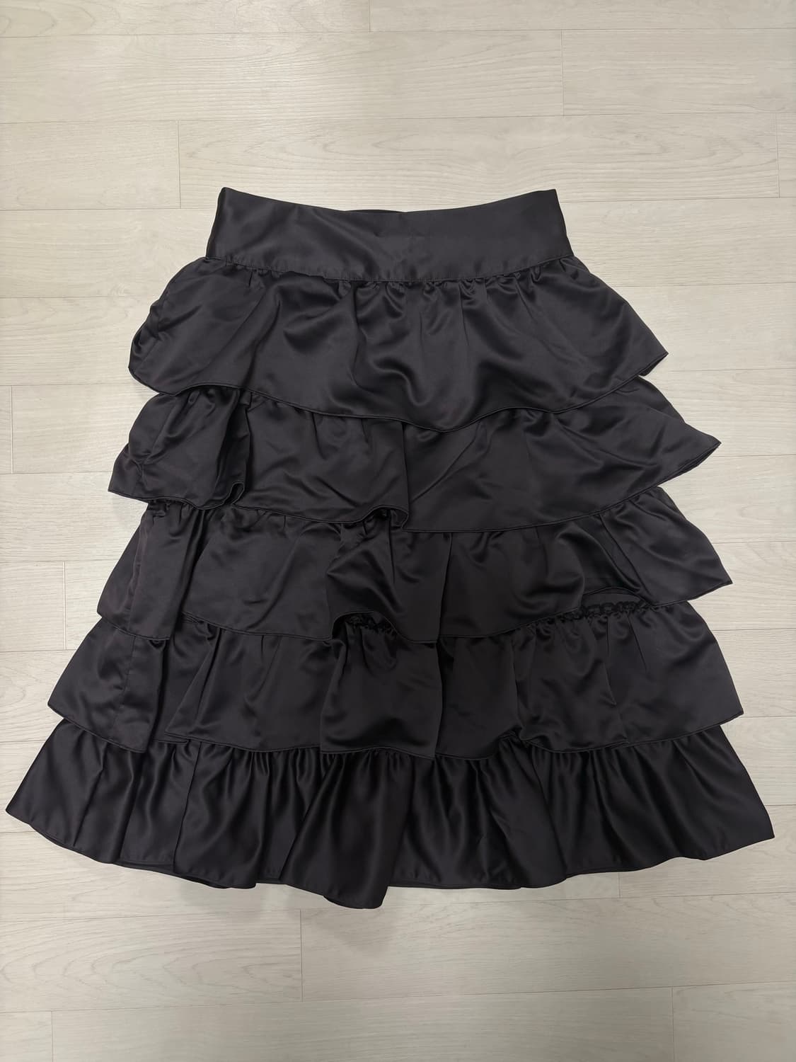 999휴머니티 새틴 러플 스커트 1(S) 사이즈 상품이미지2