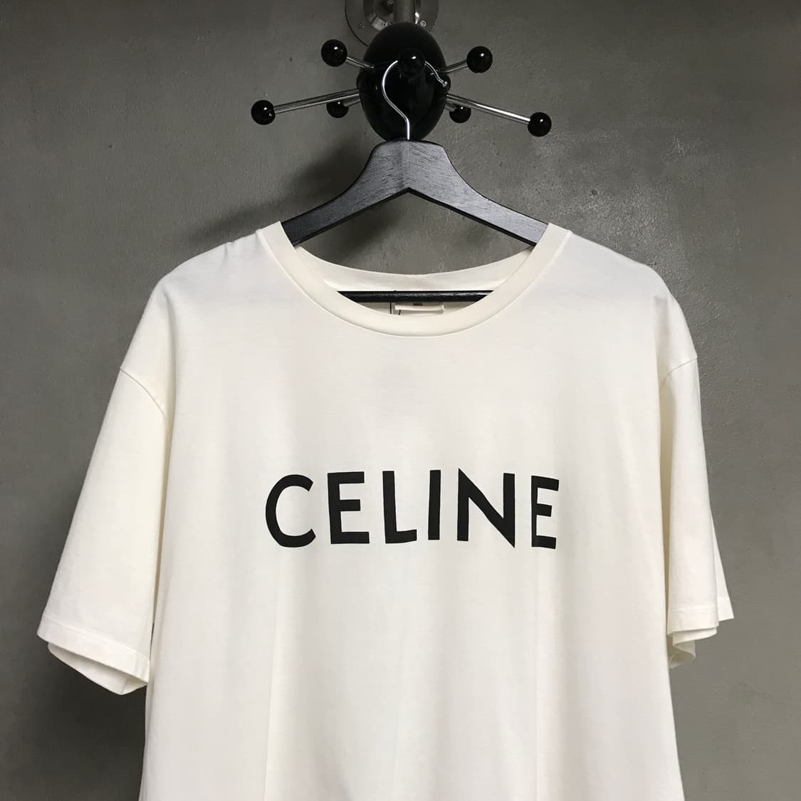 셀린느 화이트 반팔 티셔츠 M 상품이미지2