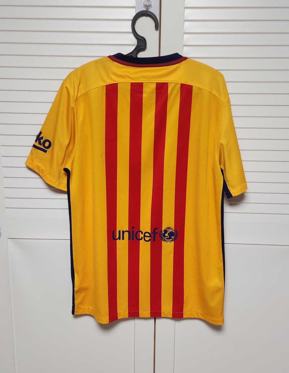 15-16 바르셀로나 어웨이 나이키 유니폼 반팔 상품이미지3