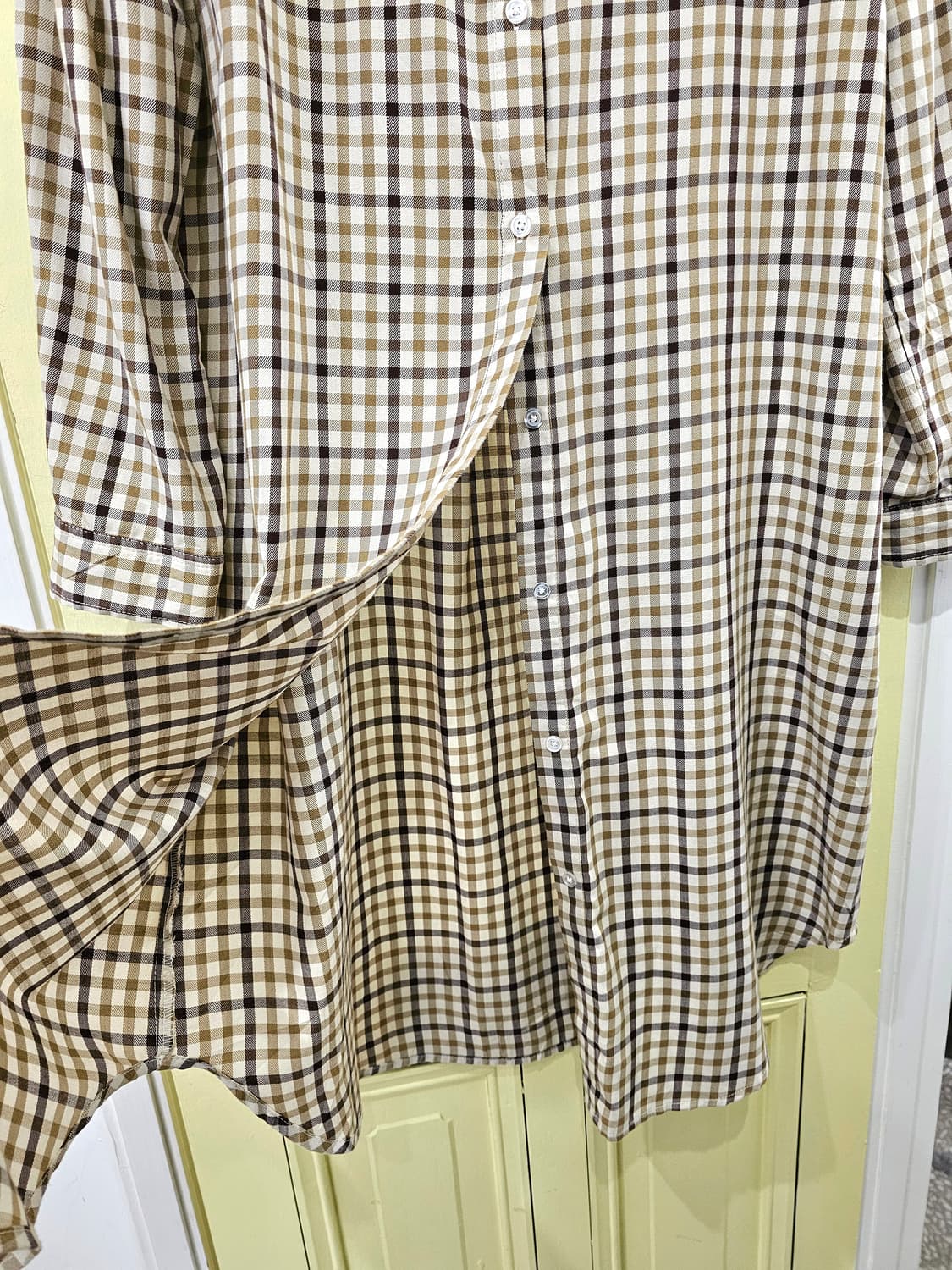 Shoo La  베이지 깅엄체크 롱셔츠 상품이미지6