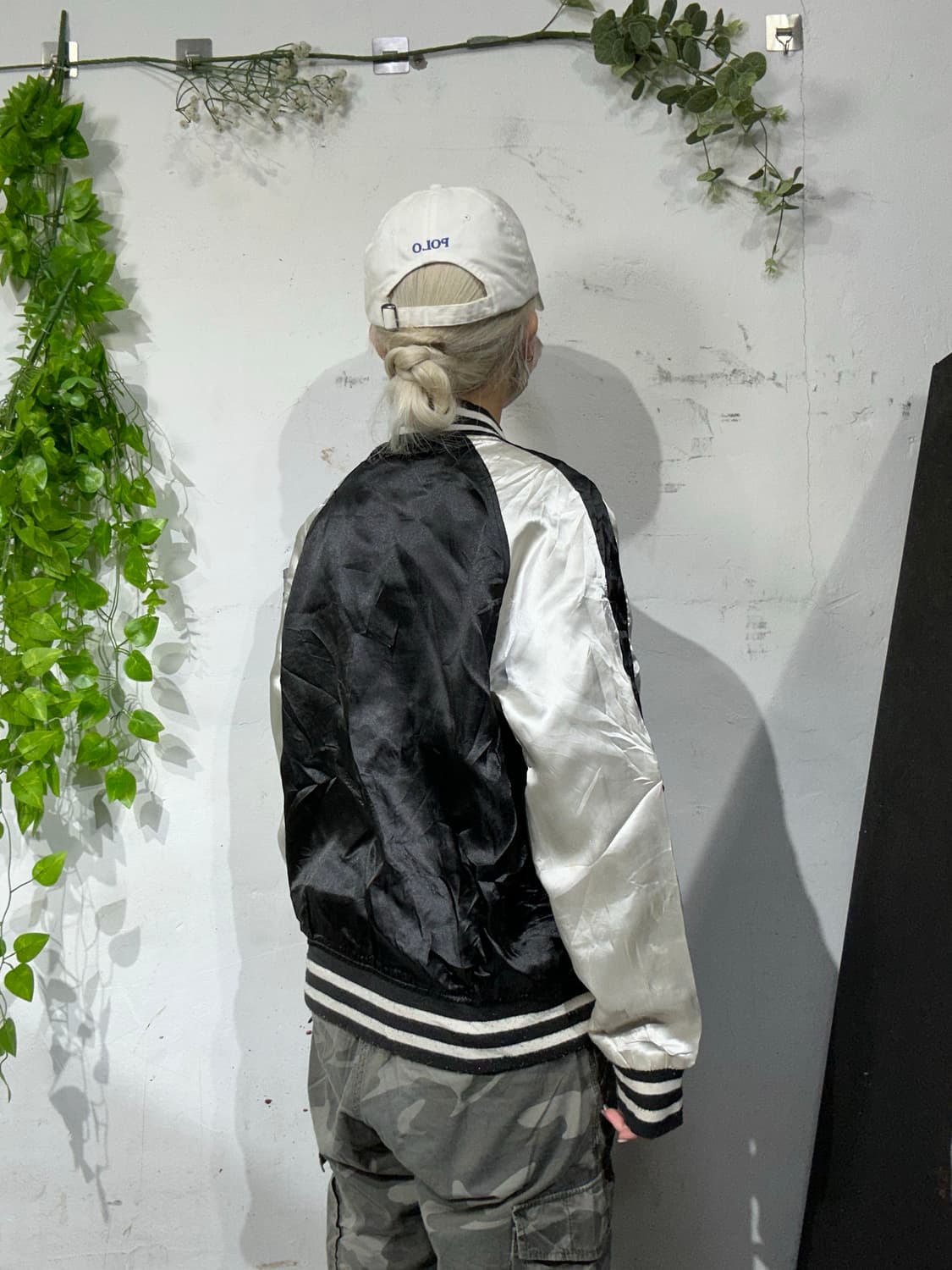 일본 빈티지 꽃 자수 스카잔 화이트 블랙 크롭 자켓 M 상품이미지3