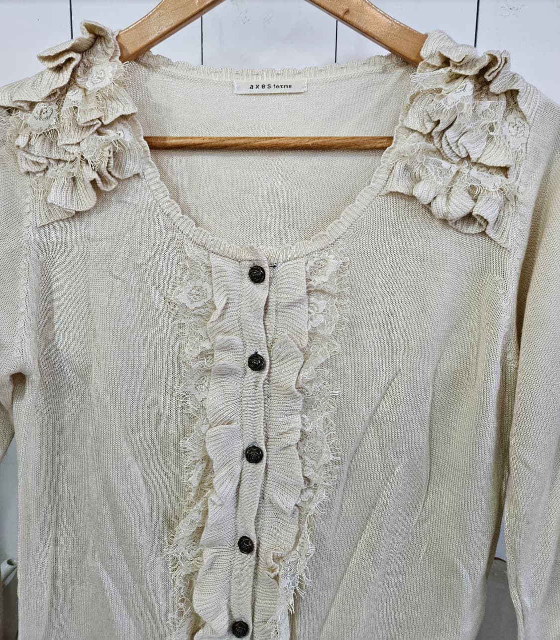 (axes femme) 아이보리 레이스 프릴 니트 가디건 상품이미지2