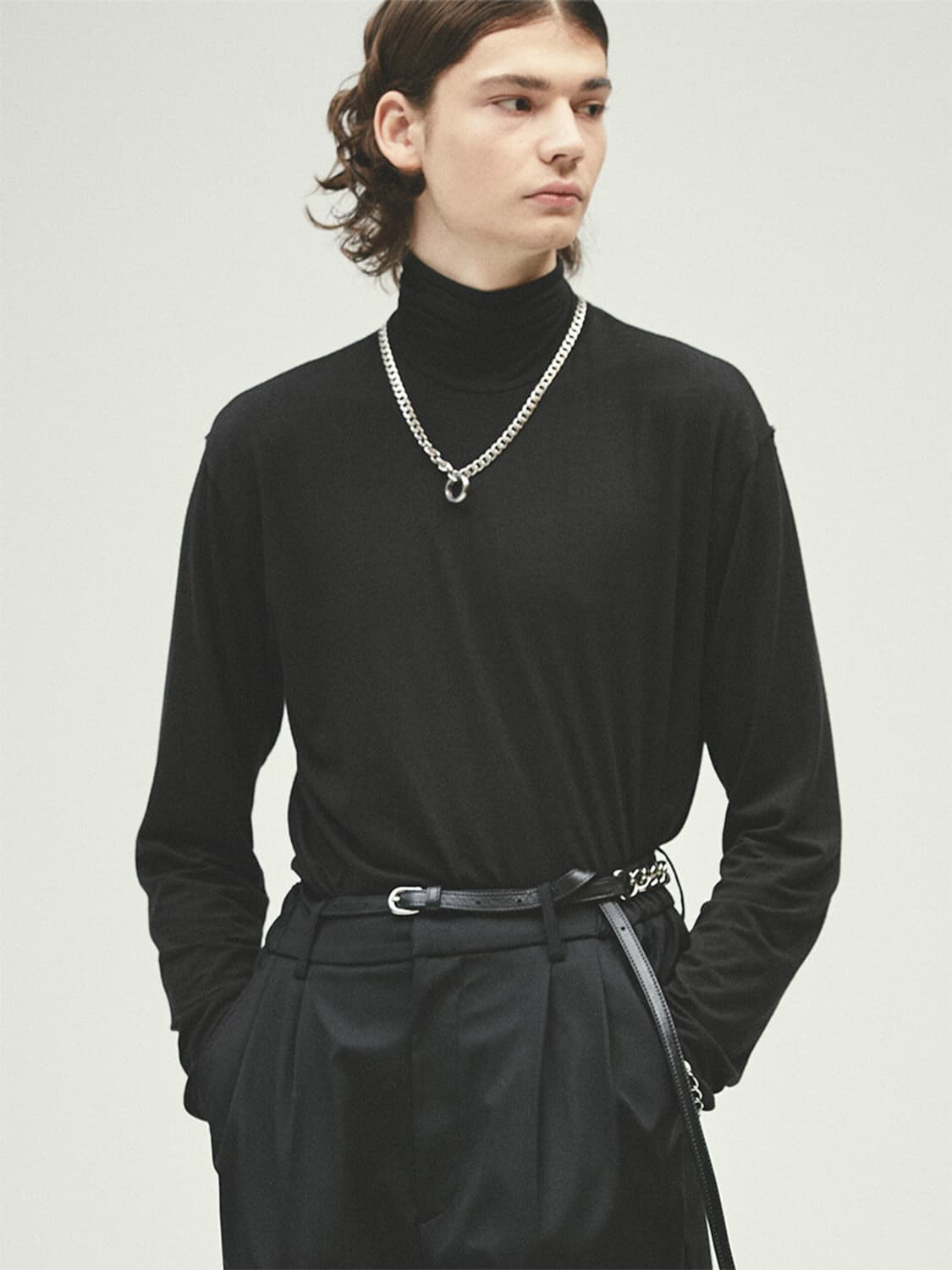 알렌느 모달 하이넥 상품이미지1