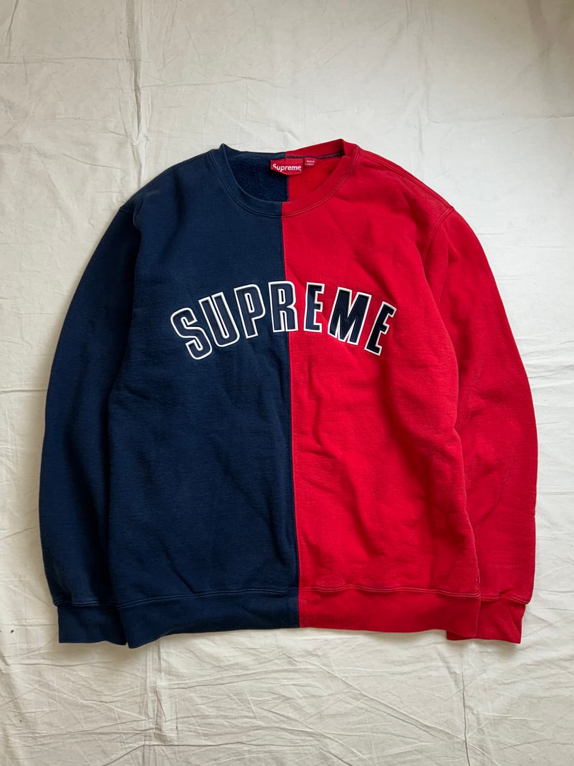 supreme 슈프림 18FW 스플릿 크루넥 스웻셔츠 상품이미지1