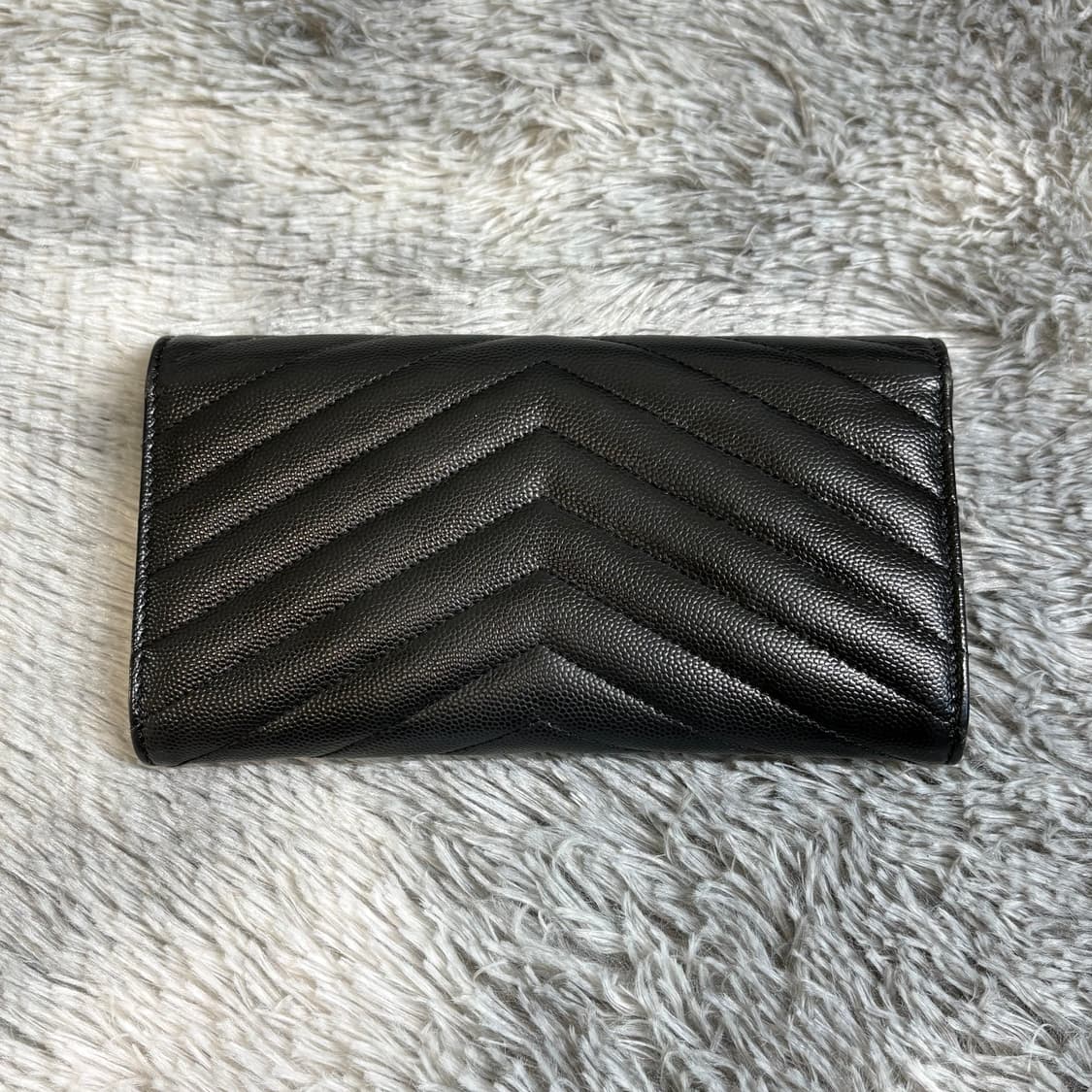 입생로랑 마틀라세 장지갑 금장 캐비어 상품이미지2