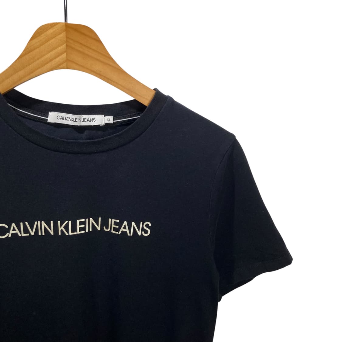 캘빈클라인 진스 블랙 스몰로고 반팔 상품이미지3