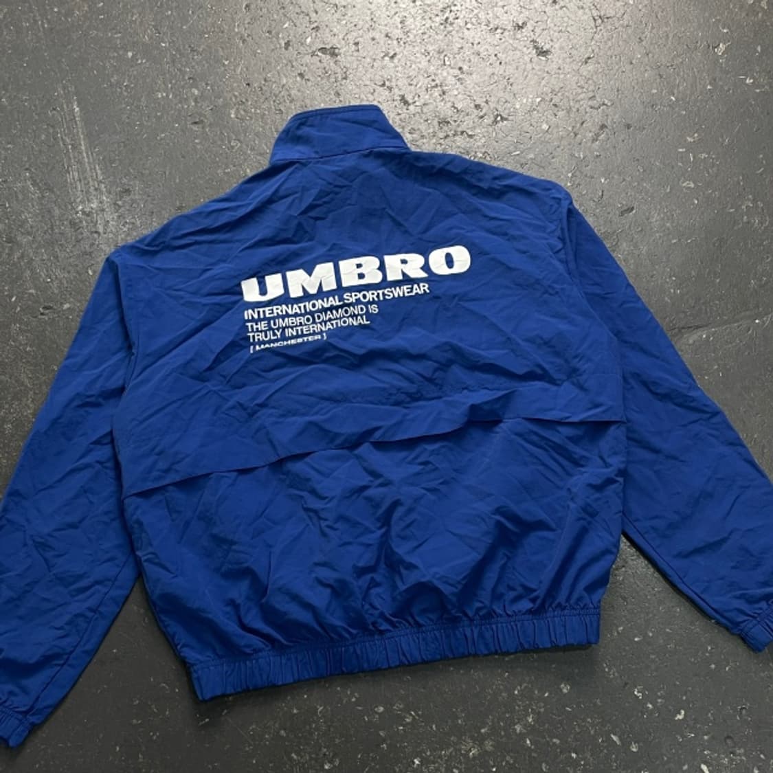 100 엄브로 바람막이 상품이미지5