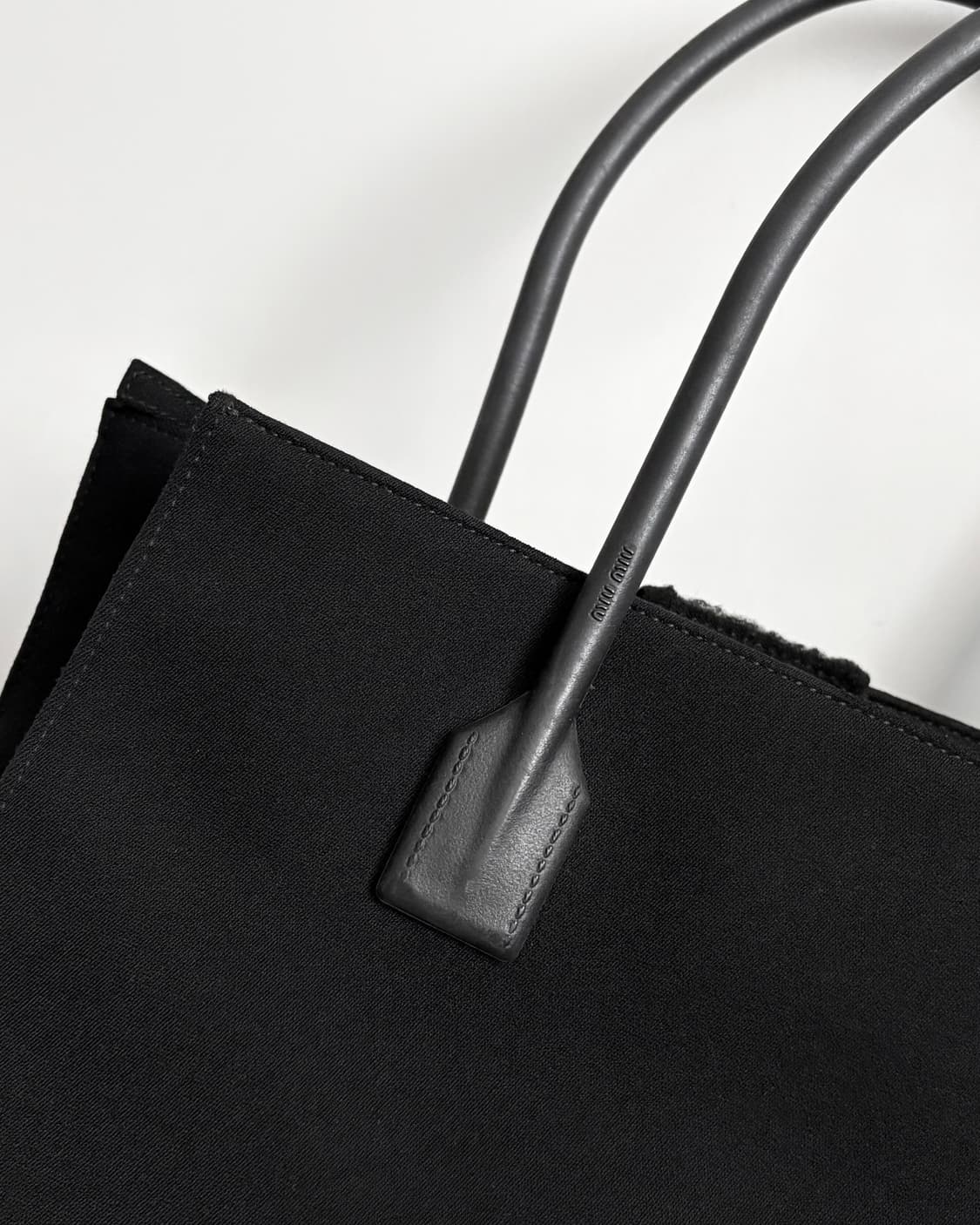 miumiu 미우미우 캔버스 토트백 상품이미지6