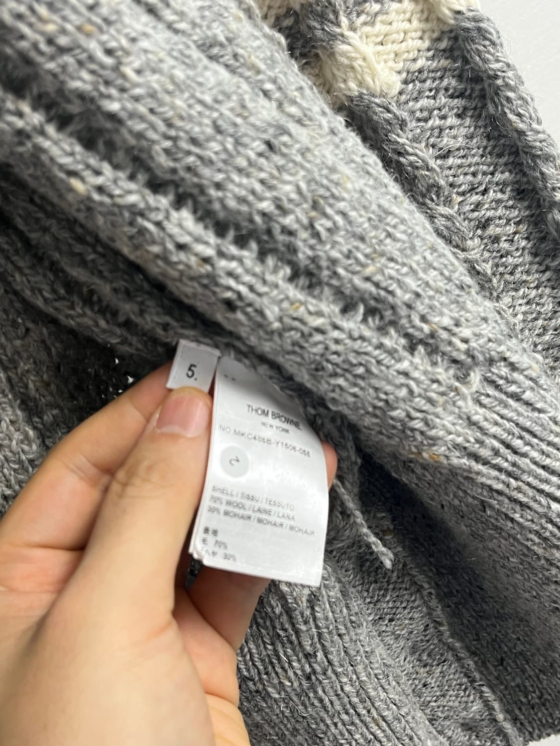 톰브라운 24SS 트위스트 케이블 가디건 MKC486B Y1506 05 상품이미지3