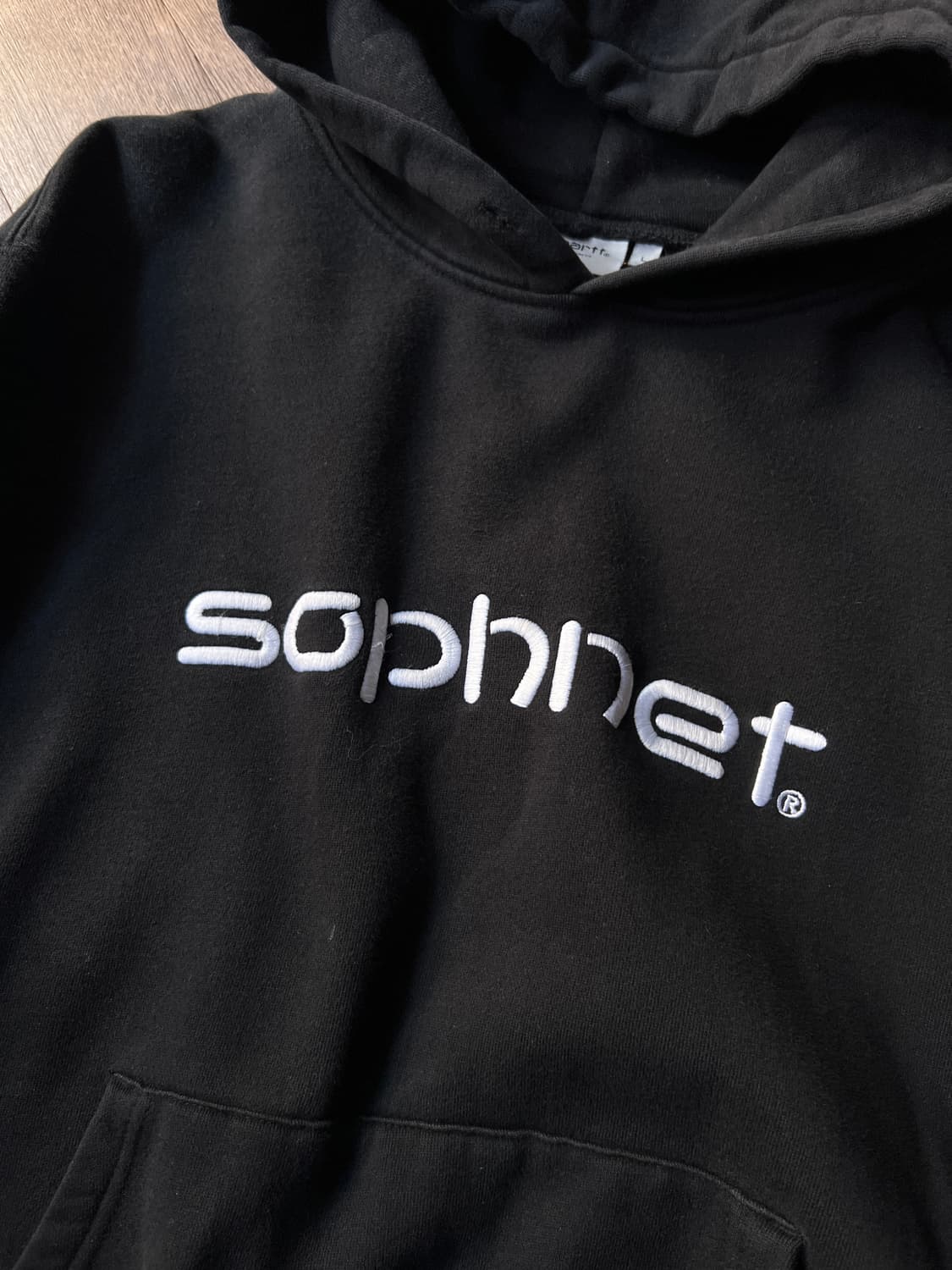 [L]칼하트x소프넷 블랙 후드 티셔츠 상품이미지3