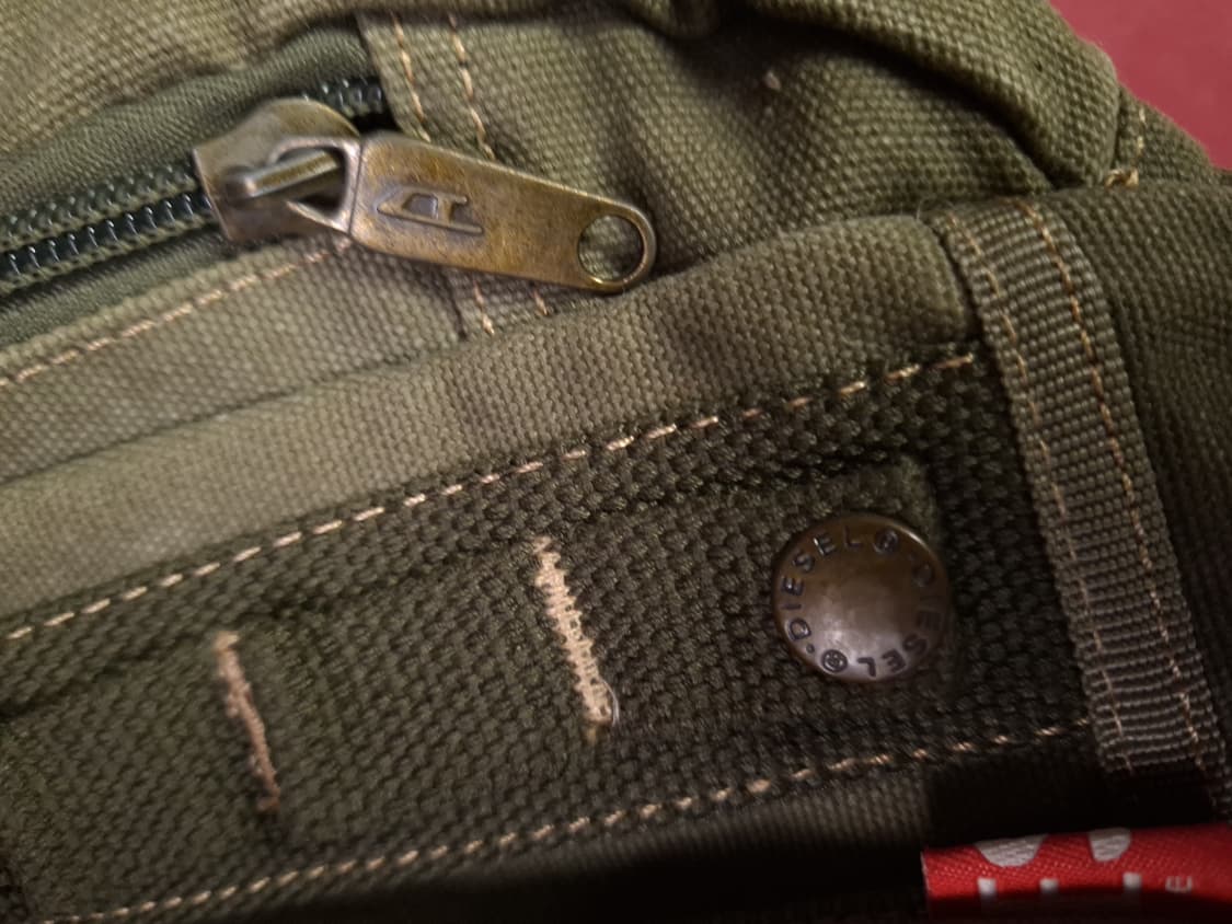 새제품급 오리지날 디젤 밀리터리  크로스백 상품이미지5