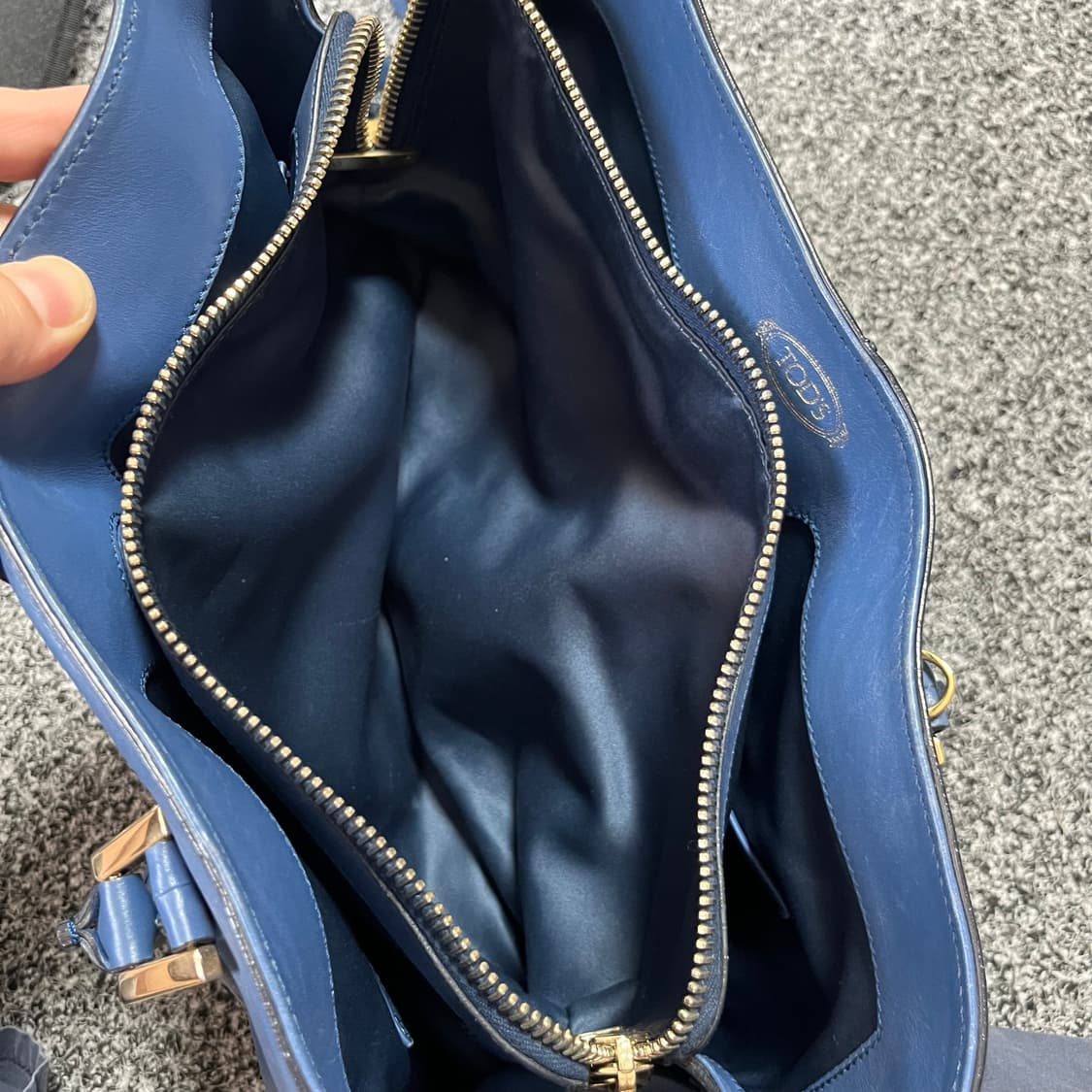 TODS 토즈 가죽 숄더백 크로스백 상품이미지2