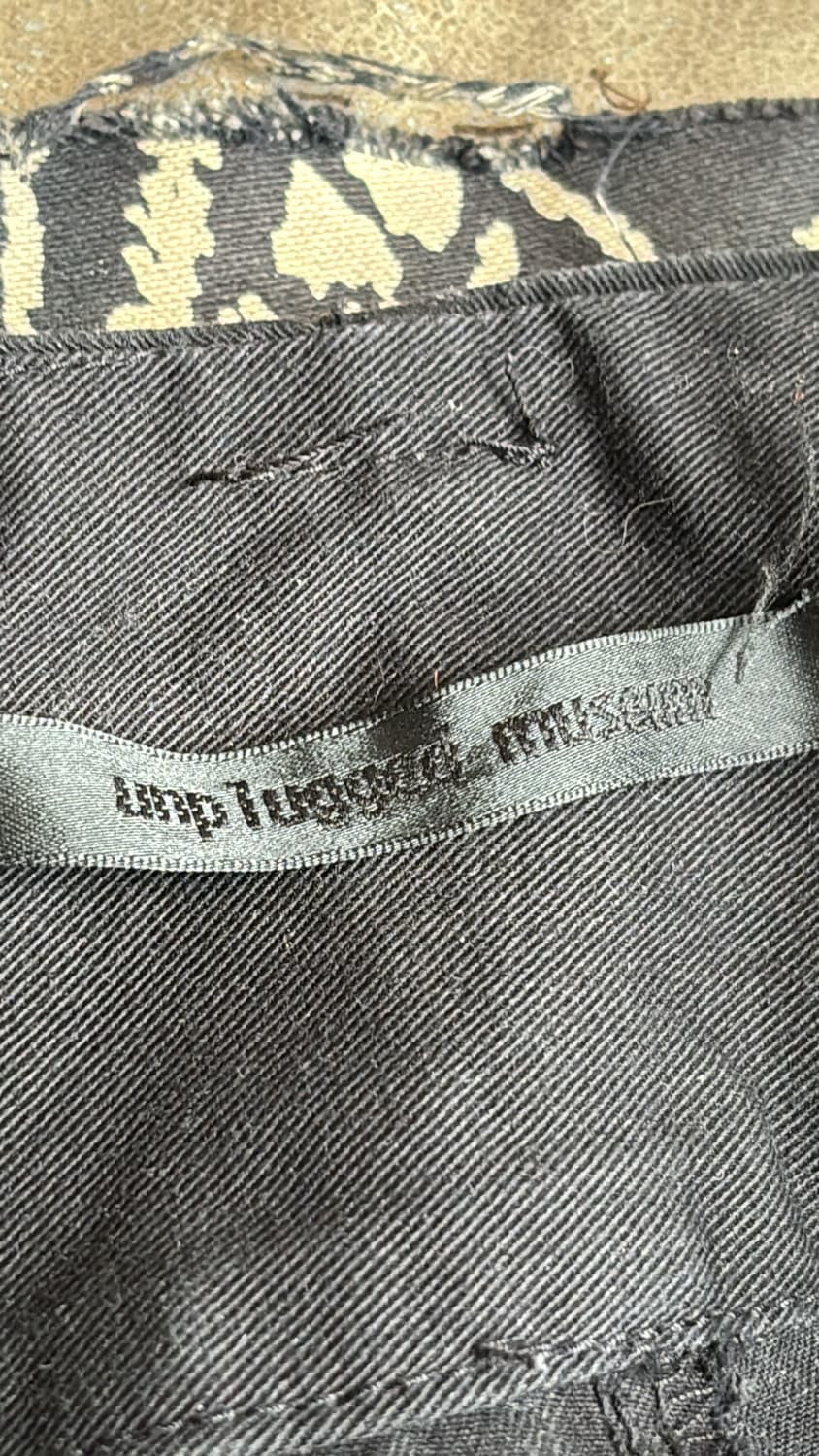 Unplugged Museum Belted Shorts 상품이미지4