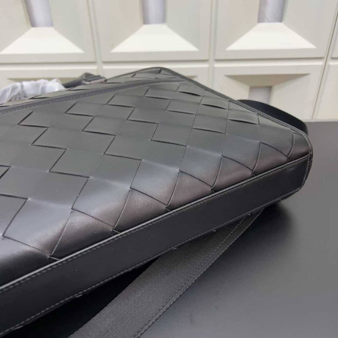 보테가 베네타(Bottega Veneta)의 인트레치아토 상품이미지2