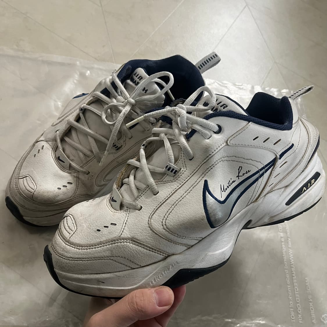 [280] 나이키 x 마틴로즈 에어모나크4 화이트 상품이미지1