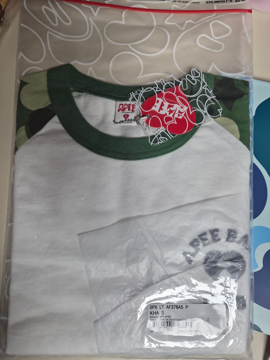 베이프 정품 여성용S 에이피 래글런 카모 긴팔티 상품이미지2