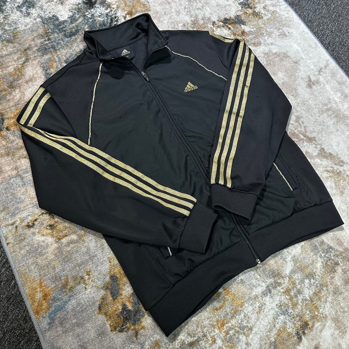 아디다스 블랙골드 도톰 져지 상품이미지3