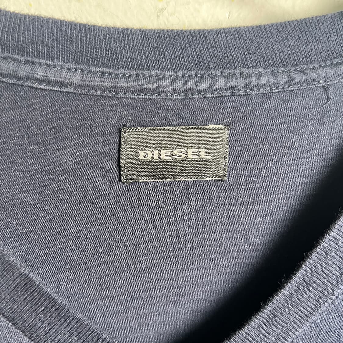 diesel 디젤 데님 포켓 그런지 브이넥 반팔 티셔츠 L 상품이미지4