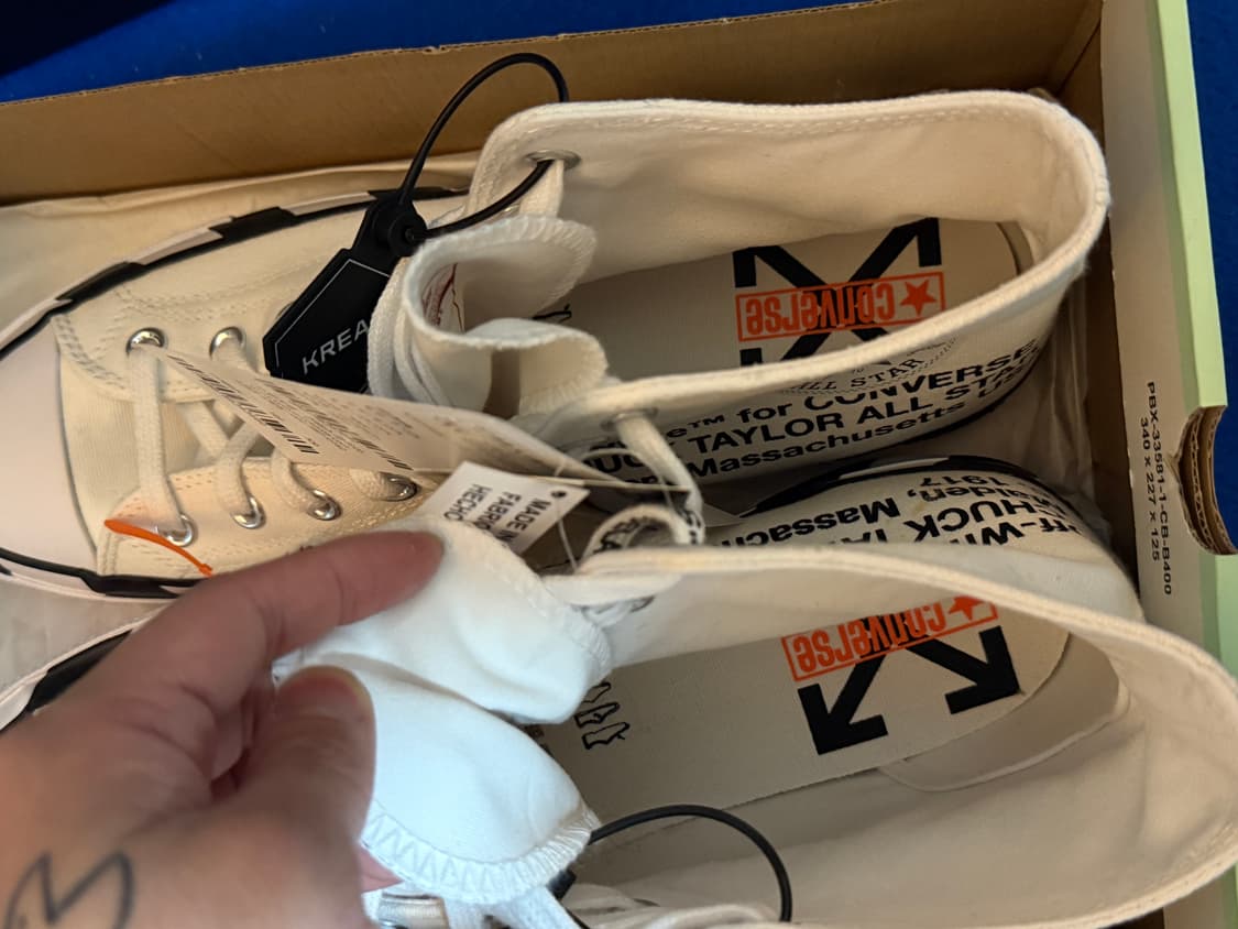 오프화이트 컨버스 300 상품이미지3