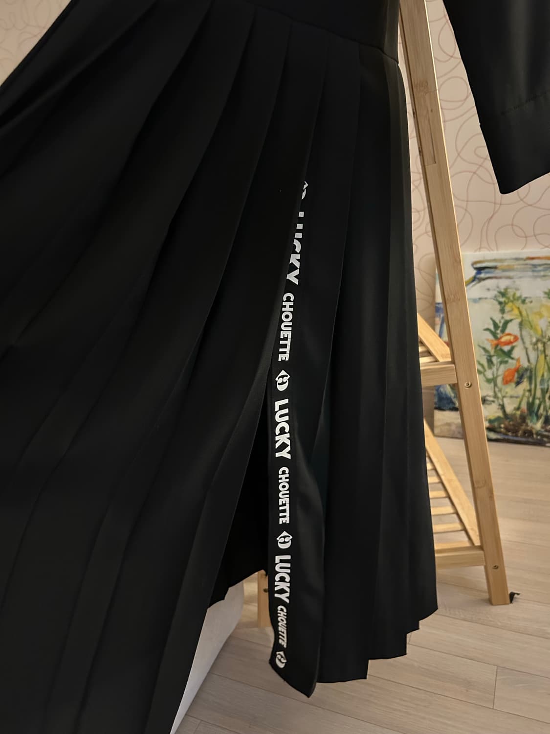 럭키슈에뜨 블랙 러플카라롱원피스(36사이즈,55) 상품이미지4