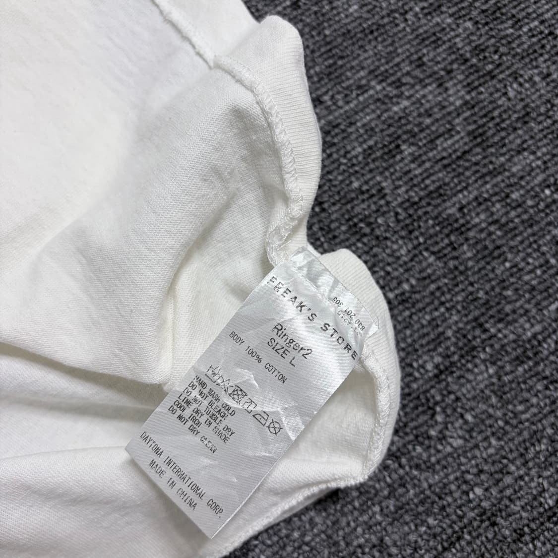 프릭스스토어 비틀즈 링거 포토 반팔티 상품이미지4